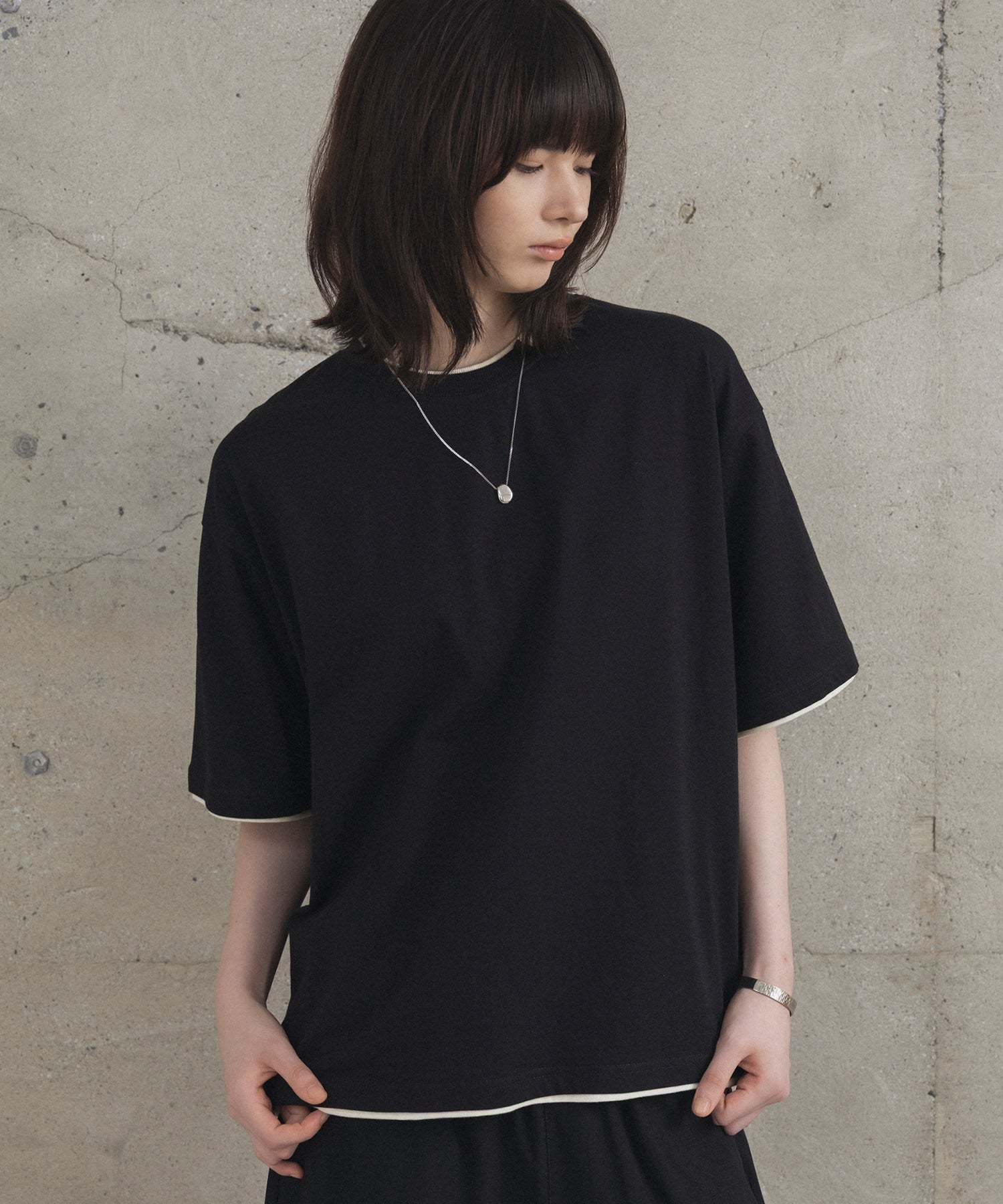 Neck Detail Plain T-Shirt / ネックディテール Tシャツ