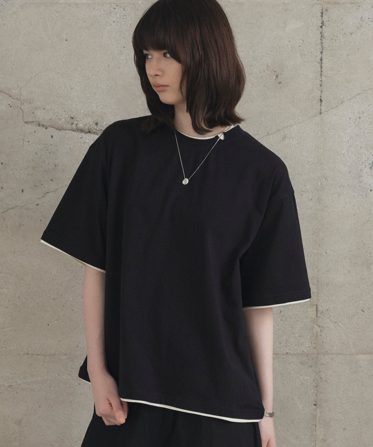 Neck Detail Plain T-Shirt / ネックディテール Tシャツ