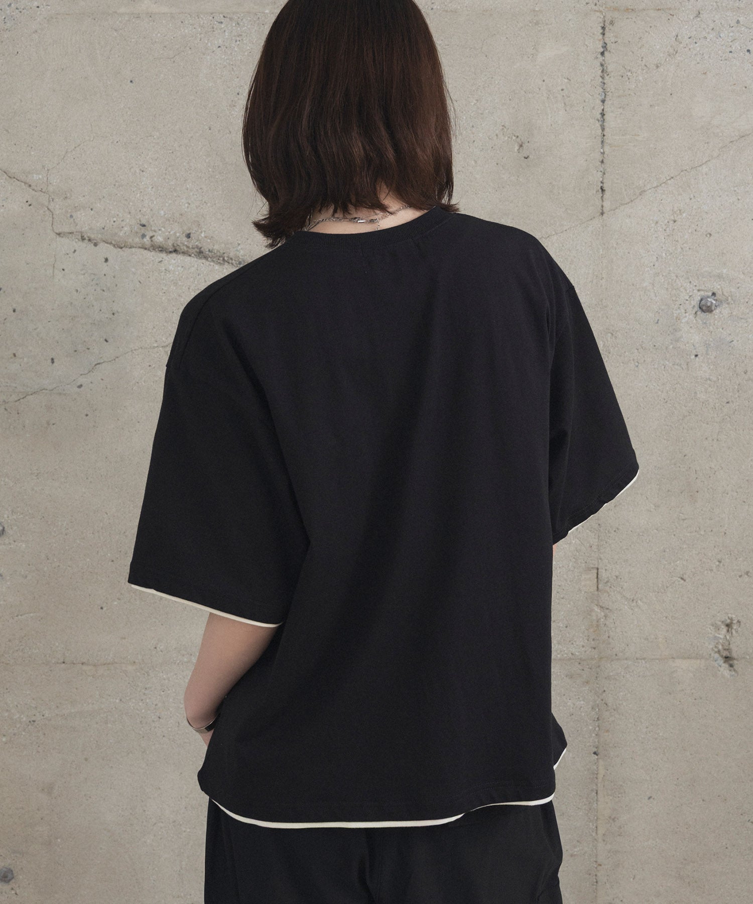 Neck Detail Plain T-Shirt / ネックディテール Tシャツ