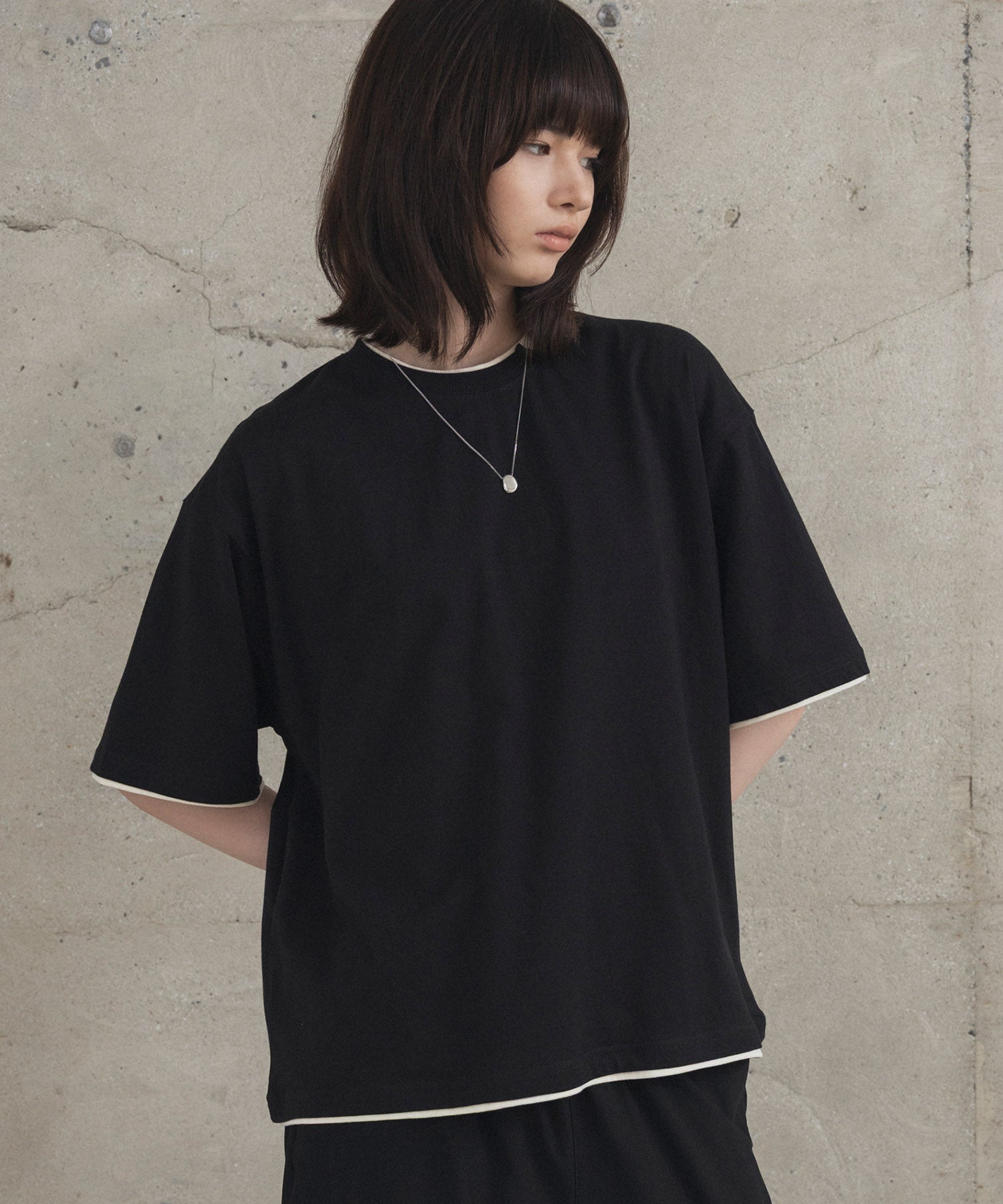 Neck Detail Plain T-Shirt / ネックディテール Tシャツ