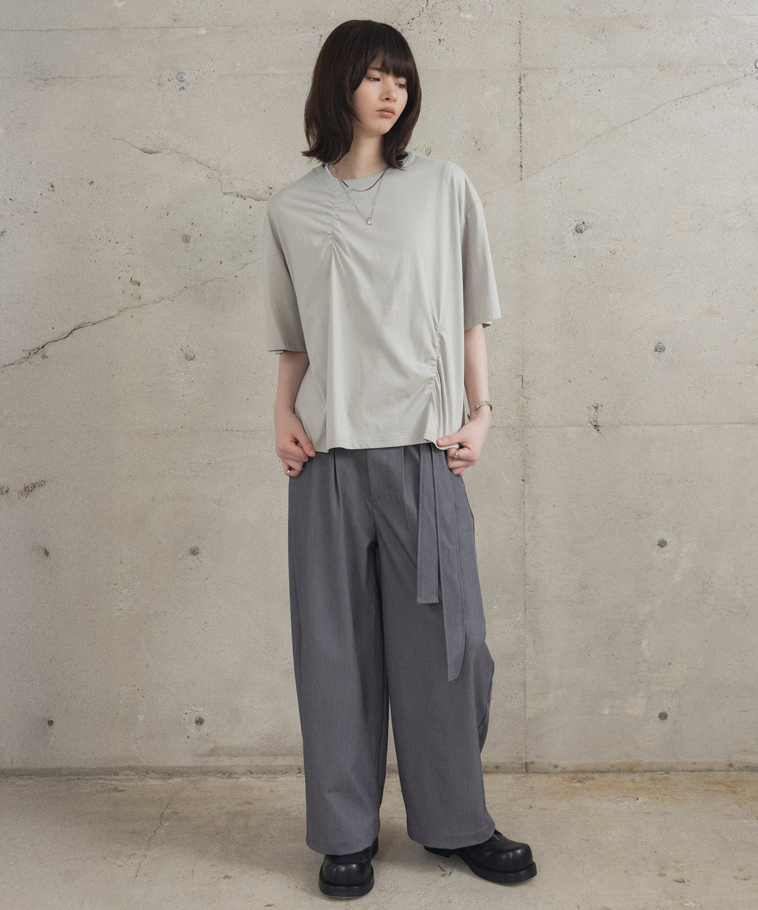 Tuck-Detail T-Shirt / タックディテールTシャツ