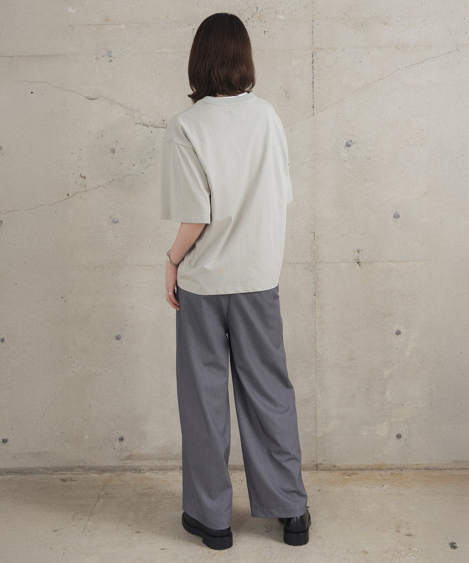 Tuck-Detail T-Shirt / タックディテールTシャツ