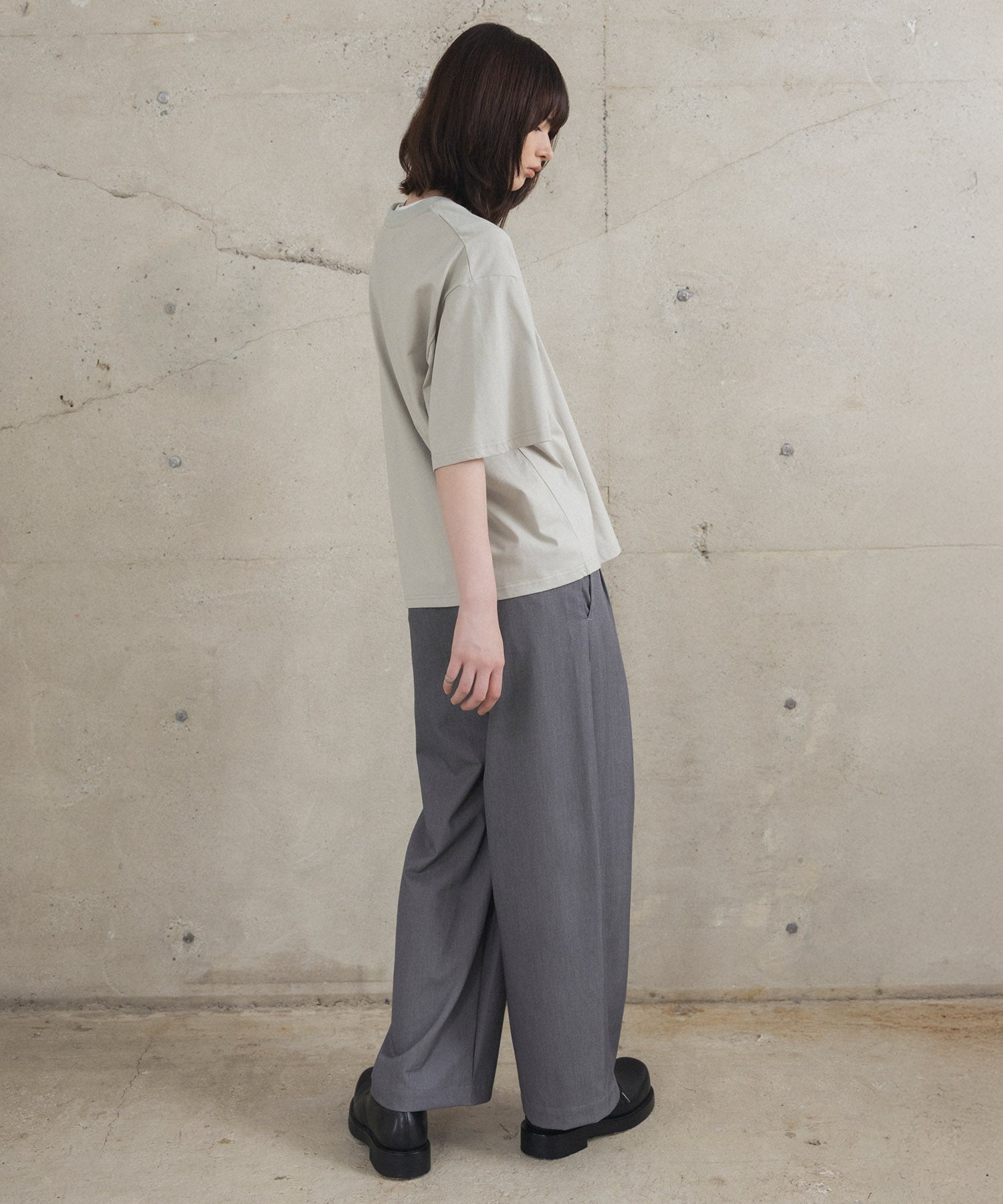 Tuck-Detail T-Shirt / タックディテールTシャツ