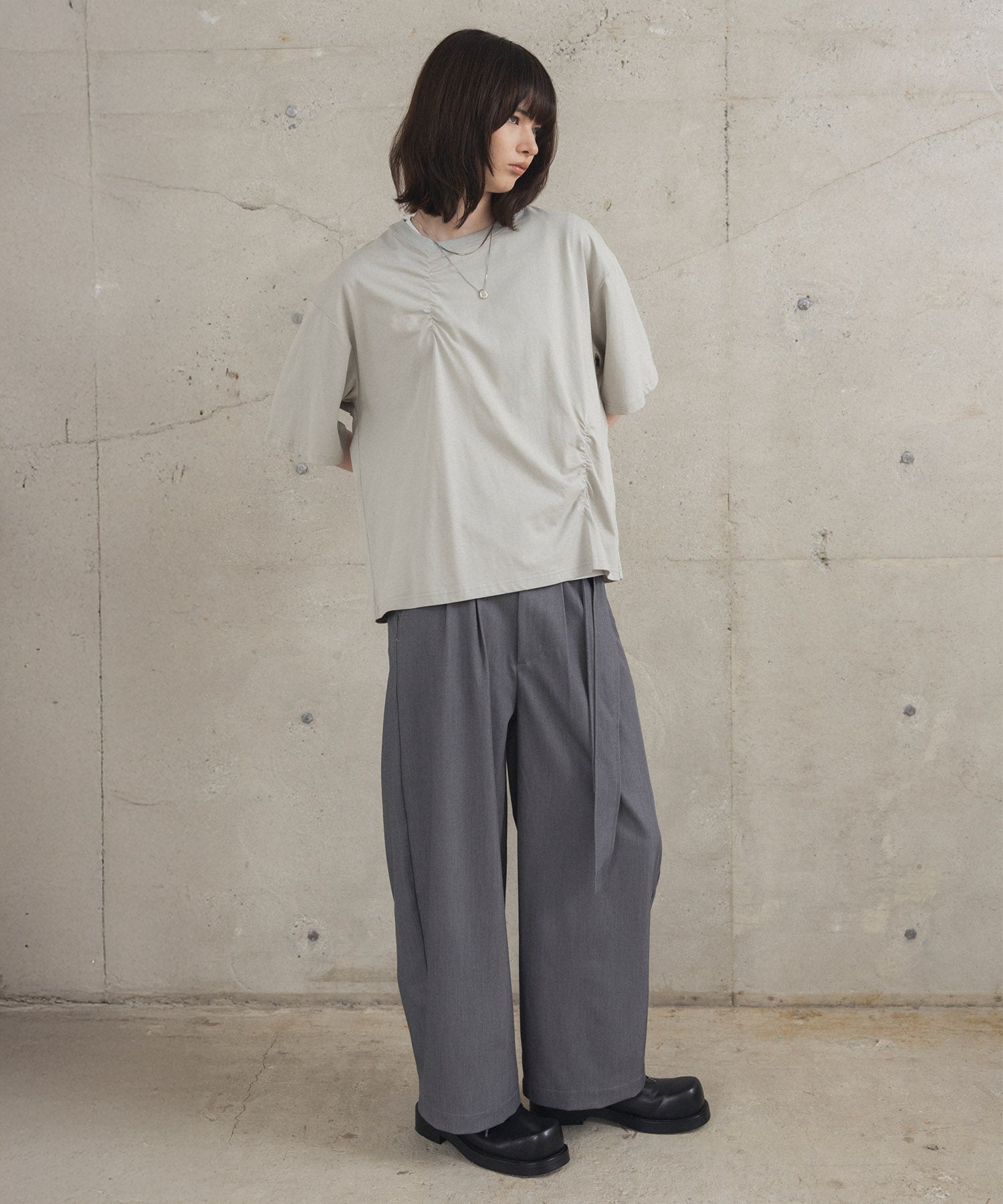 Tuck-Detail T-Shirt / タックディテールTシャツ