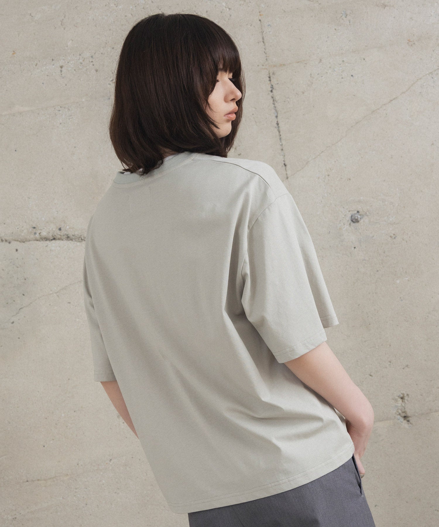 Tuck-Detail T-Shirt / タックディテールTシャツ
