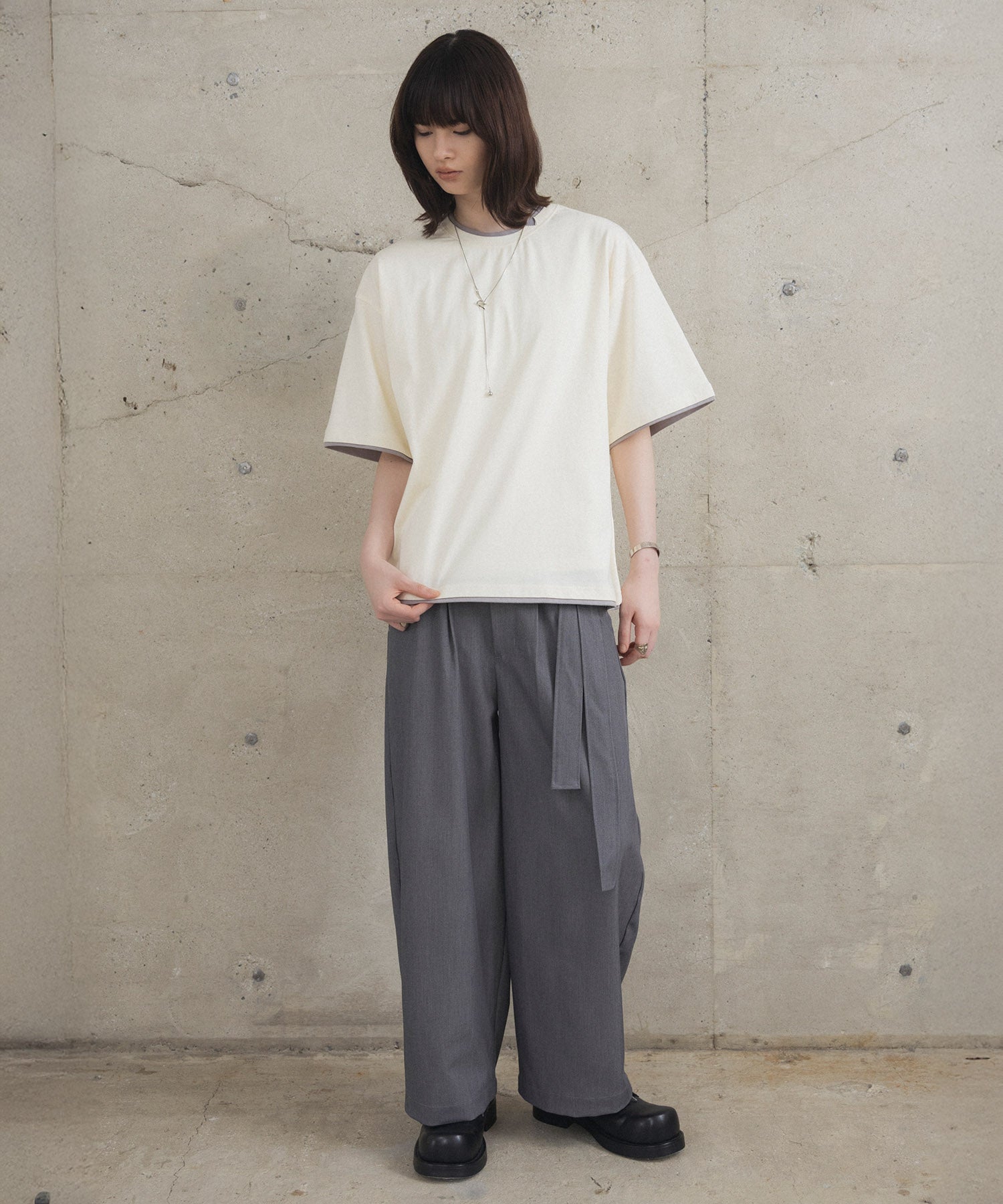 Neck Detail Plain T-Shirt / ネックディテール Tシャツ