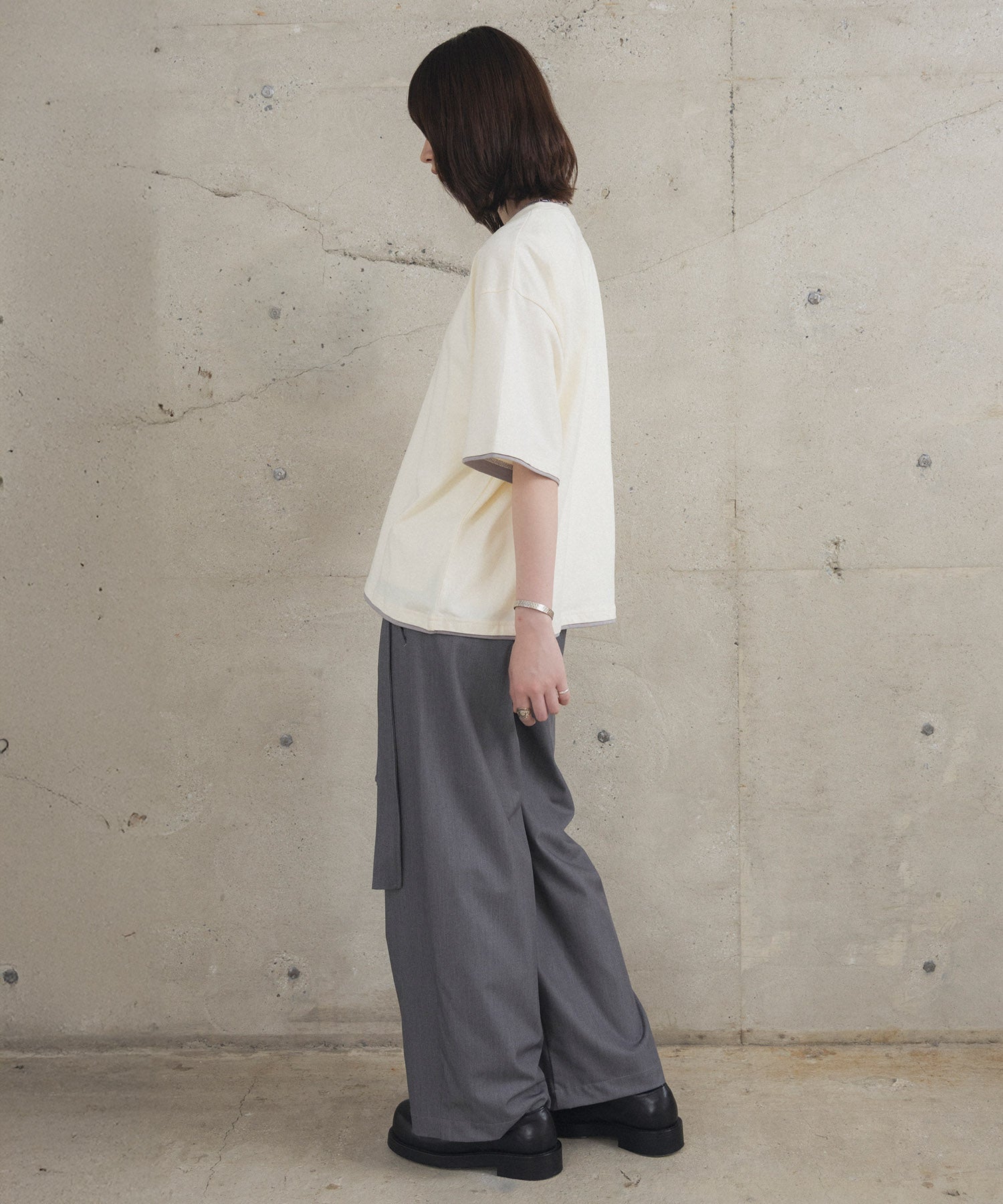 Neck Detail Plain T-Shirt / ネックディテール Tシャツ