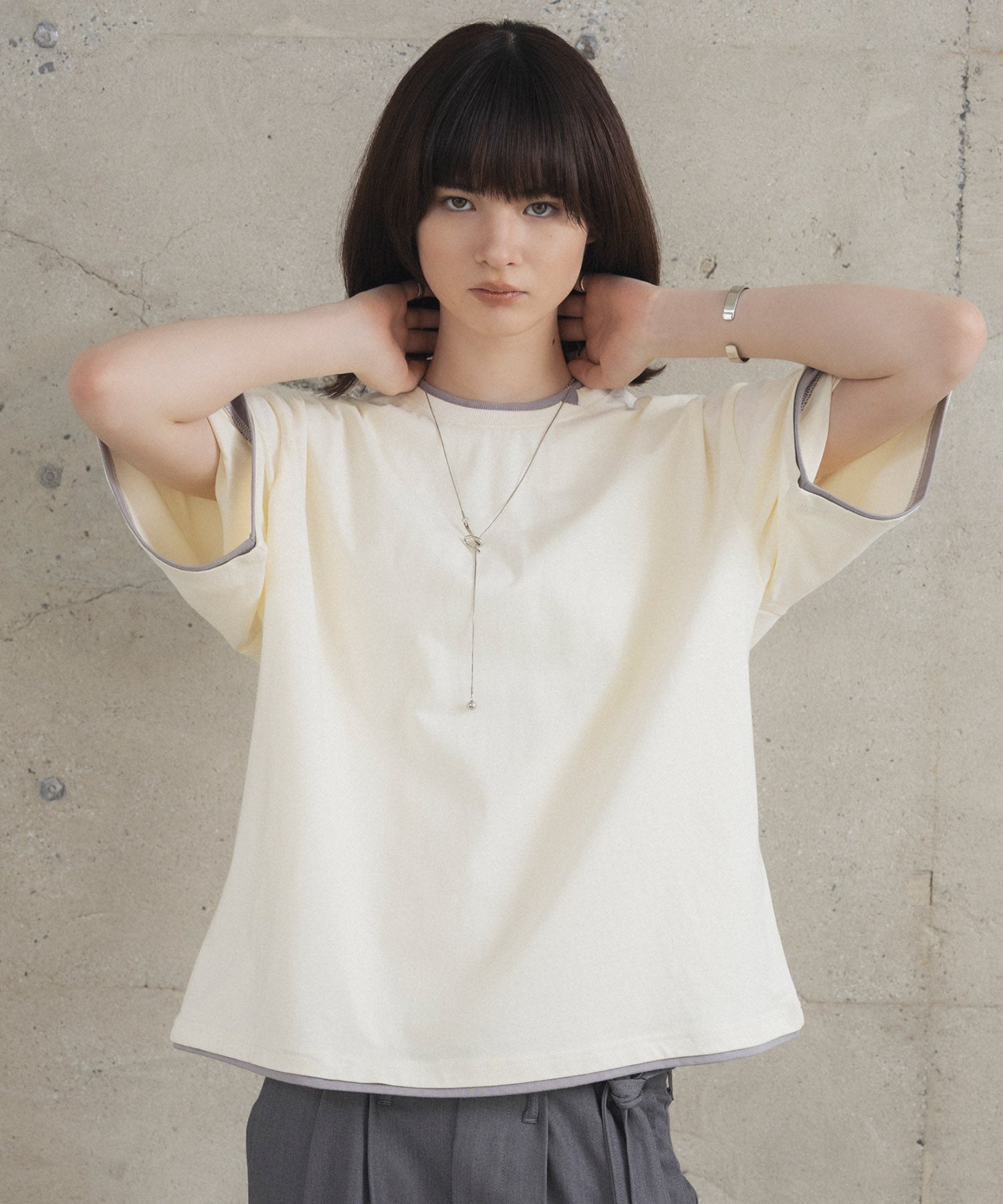Neck Detail Plain T-Shirt / ネックディテール Tシャツ