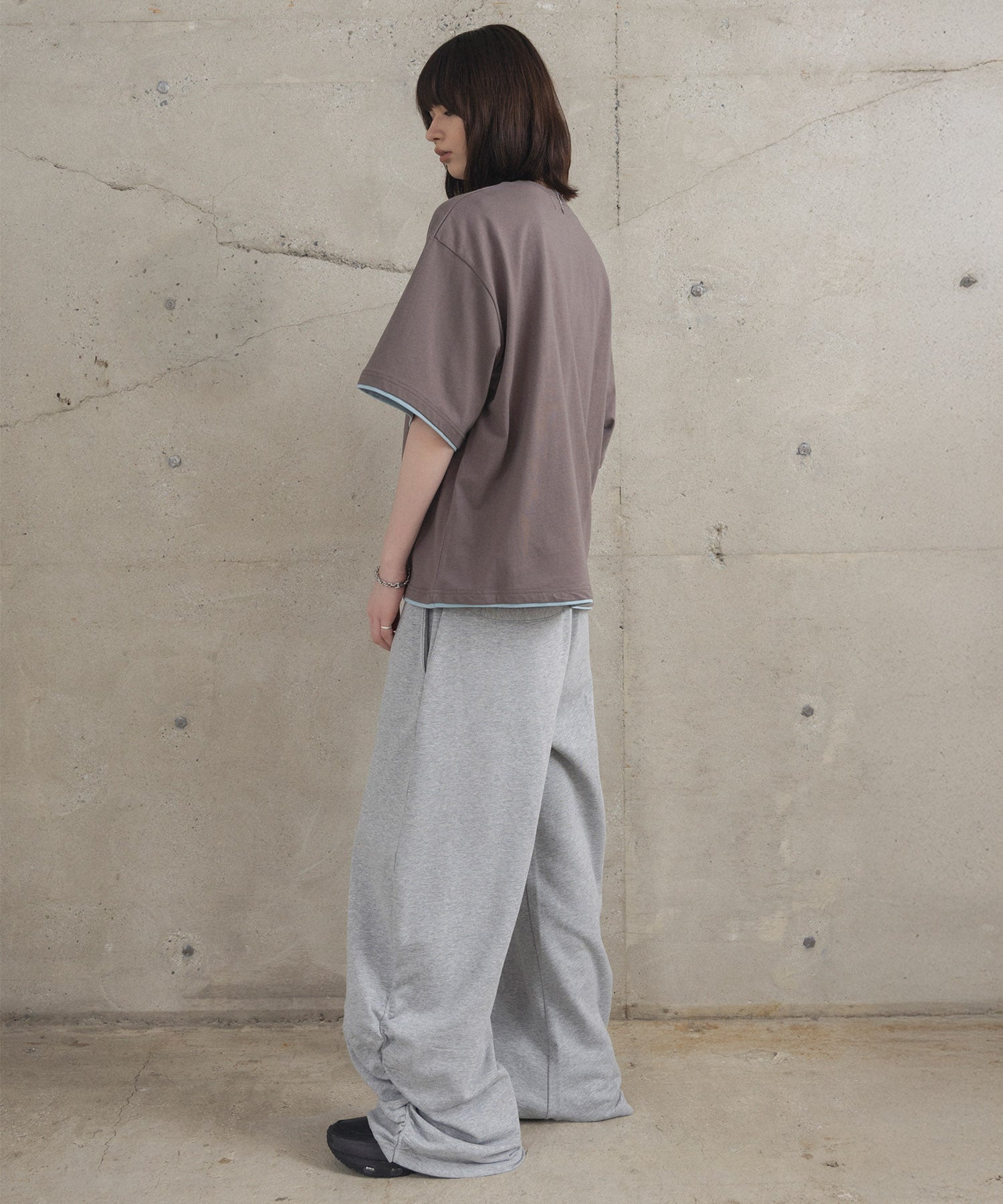 Neck Detail Plain T-Shirt / ネックディテール Tシャツ