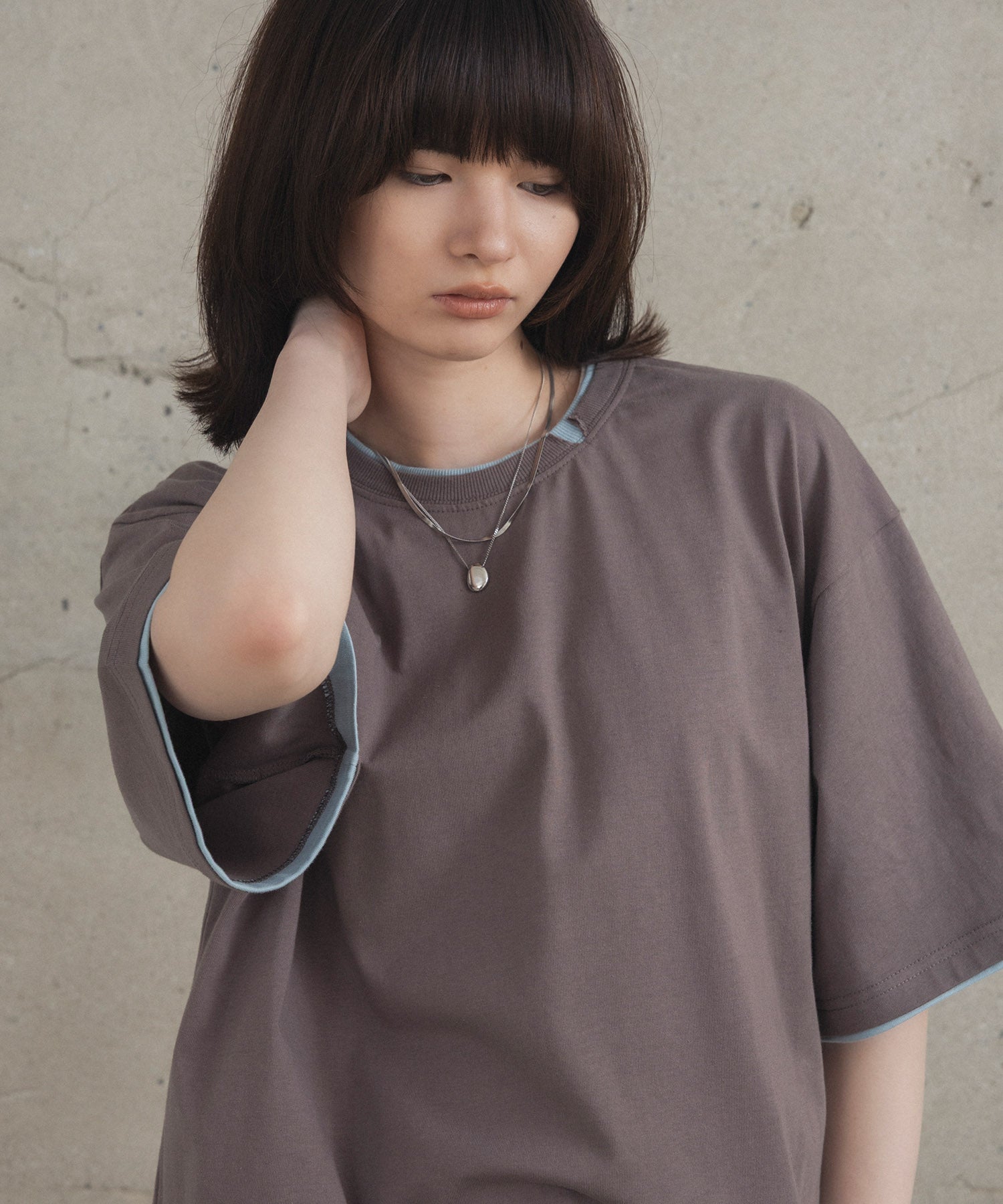 Neck Detail Plain T-Shirt / ネックディテール Tシャツ