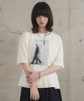 Neck Stitch Photo Graphic T-Shirt / ネックステッチ 写真グラフィックTシャツ