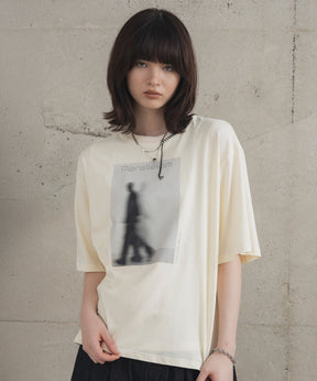 Neck Stitch Photo Graphic T-Shirt / ネックステッチ 写真グラフィックTシャツ