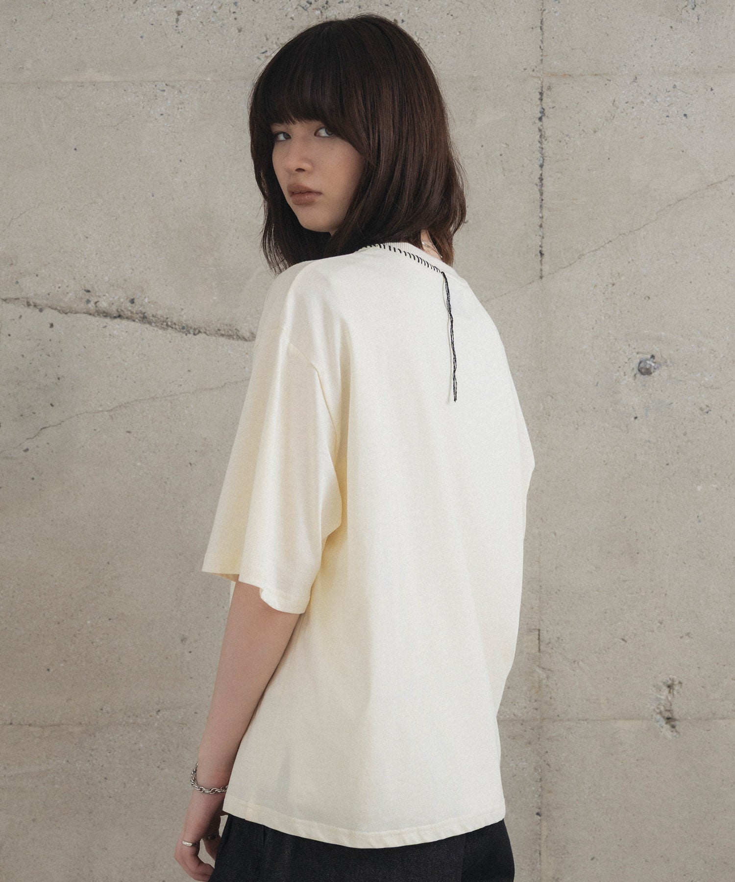 Neck Stitch Photo Graphic T-Shirt / ネックステッチ 写真グラフィックTシャツ