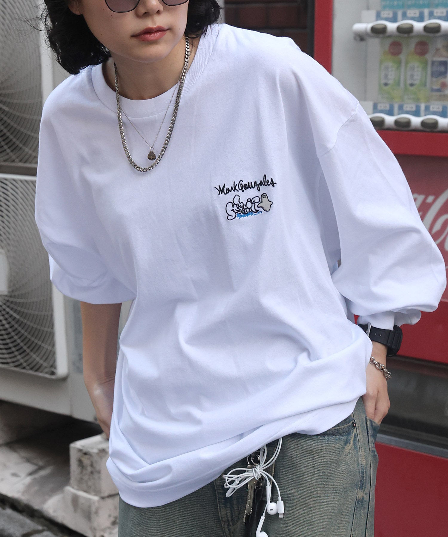 【MARK GONZALES ARTWORK COLLECTION / マークゴンザレス】ワンポイント刺繍 / カラーロゴバックプリント ビッグシルエットロンT