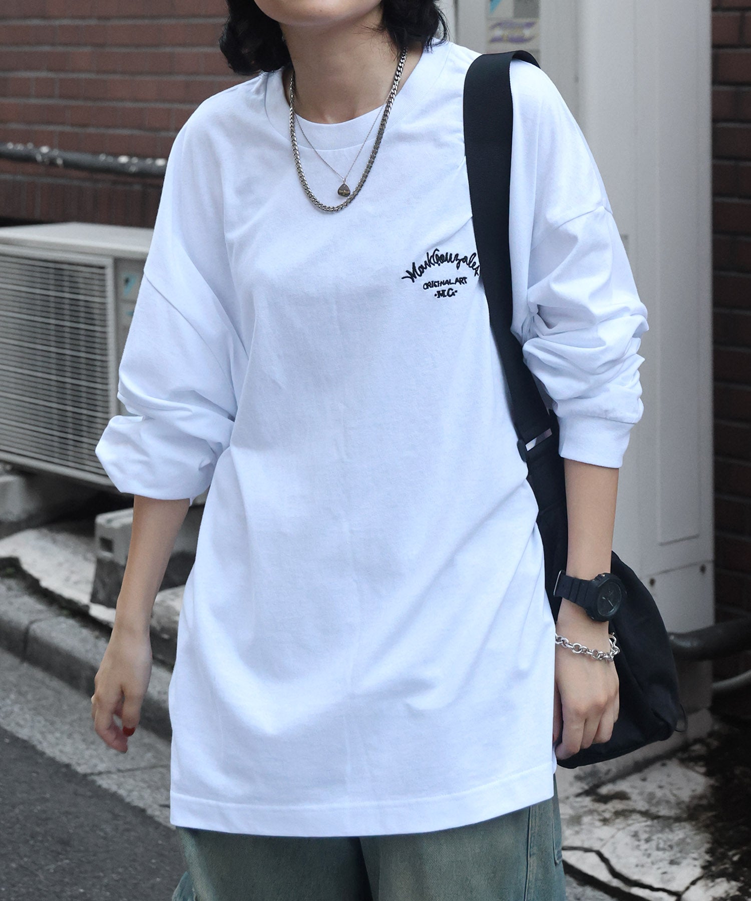 【MARK GONZALES ARTWORK COLLECTION / マークゴンザレス】ワンポイント刺繍 / アーチロゴバックプリント ビッグシルエットロンT