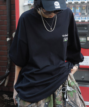 【MARK GONZALES ARTWORK COLLECTION / マークゴンザレス】ワンポイント刺繍 / カラーロゴバックプリント ビッグシルエットロンT