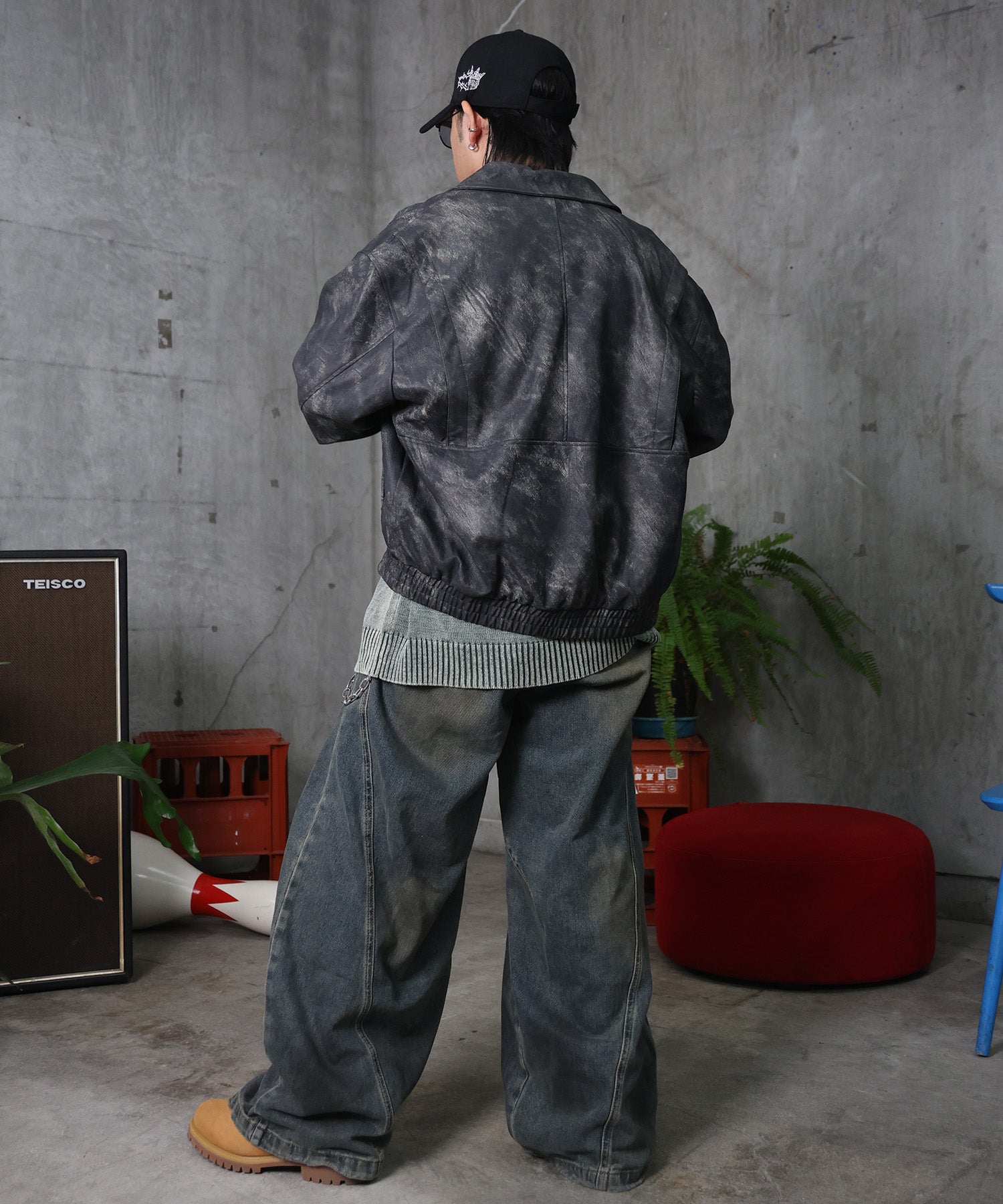 ヴィンテージライク ピグメント加工 ビッグシルエット ワンポイント刺繍 レトロプルオーバーニット