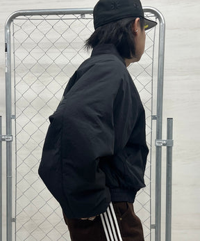 バックプリント ナイロン 中綿ブルゾン