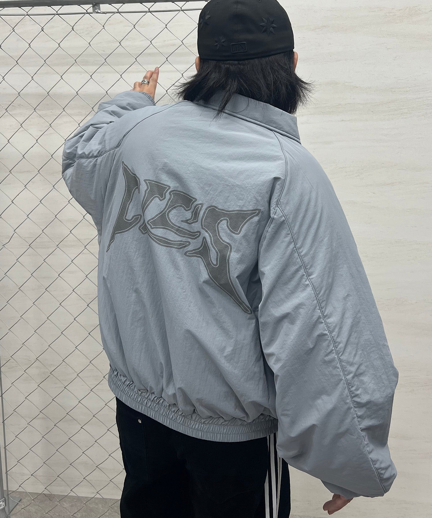 バックプリント ナイロン 中綿ブルゾン