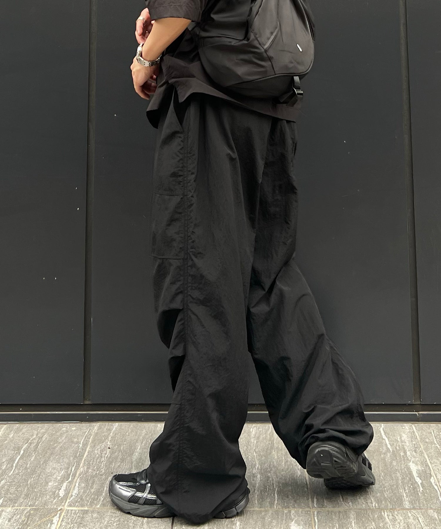 バックボーンナイロンセットアップコーチジャケットナイロンパンツbackbone 22703604.jpg