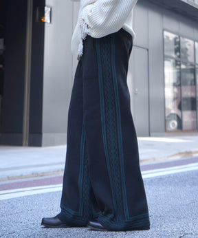 サイドライン ジャガードニット ワイドストレートパンツ