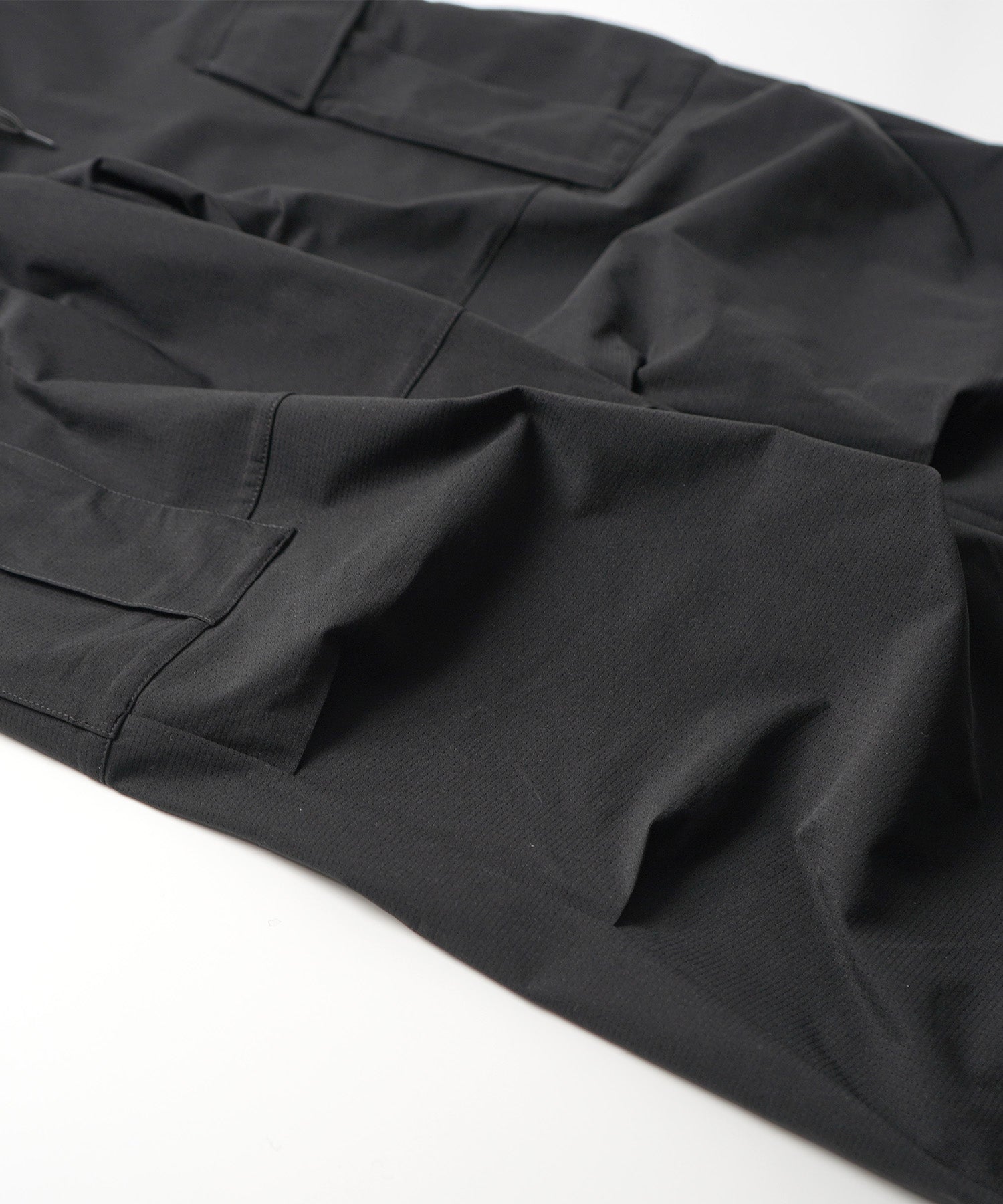 25SS ビッグポケット 裾ドロスト ワイドシルエット ポリメッシュカーゴパンツ