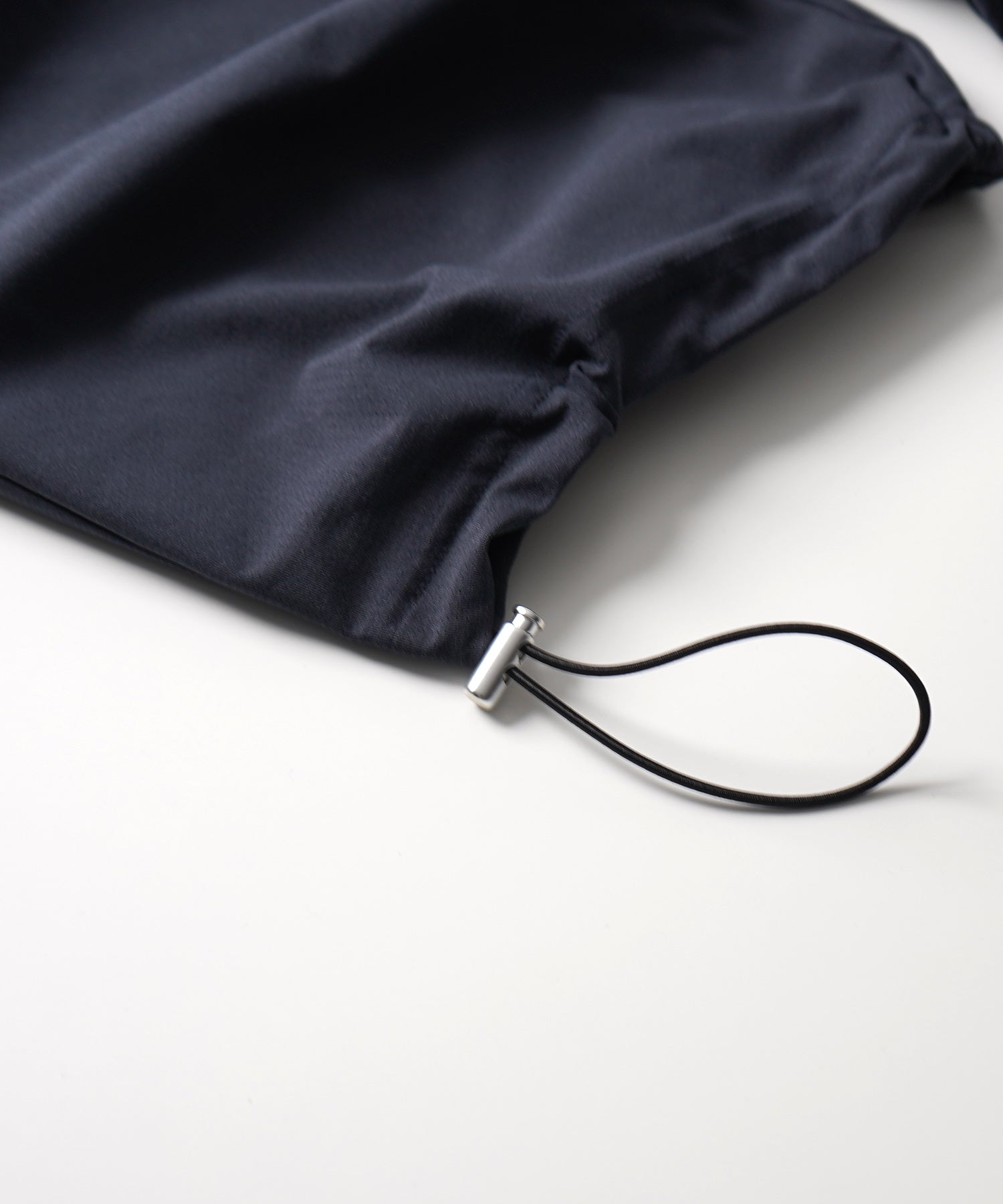 25SS ビッグポケット 裾ドロスト ワイドシルエット ポリメッシュカーゴパンツ