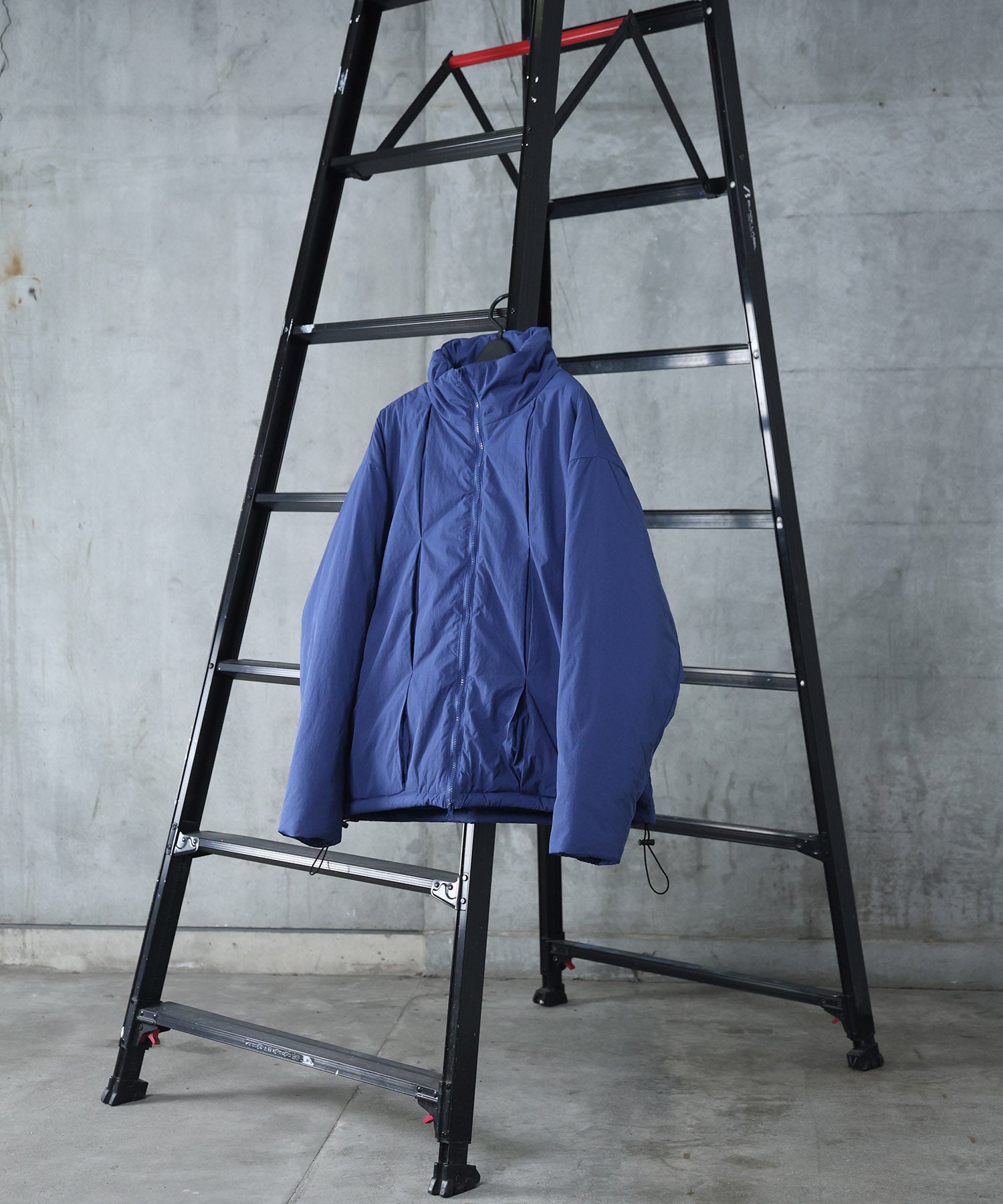 インボックスタック ドロップショルダーパファージャケット 中綿ブルゾン ドローコード