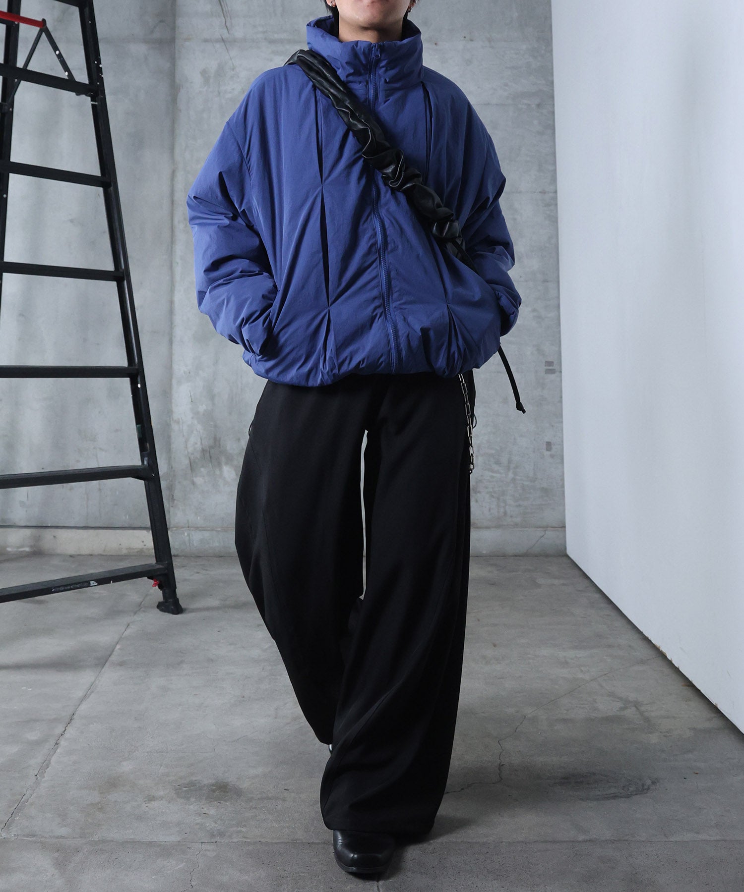 インボックスタック ドロップショルダーパファージャケット 中綿ブルゾン ドローコード