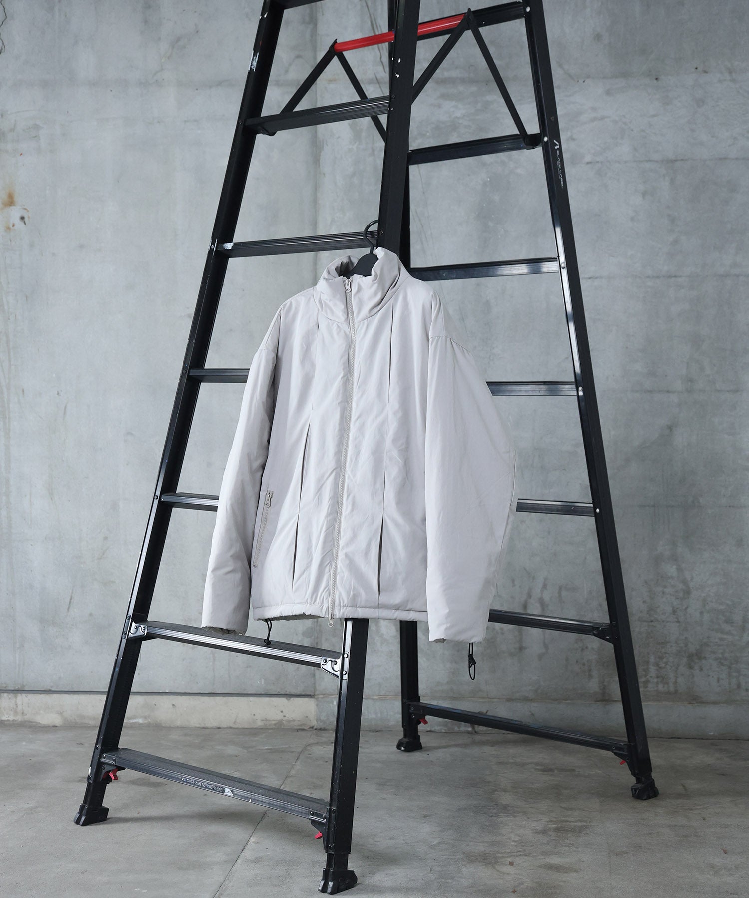 インボックスタック ドロップショルダーパファージャケット 中綿ブルゾン ドローコード