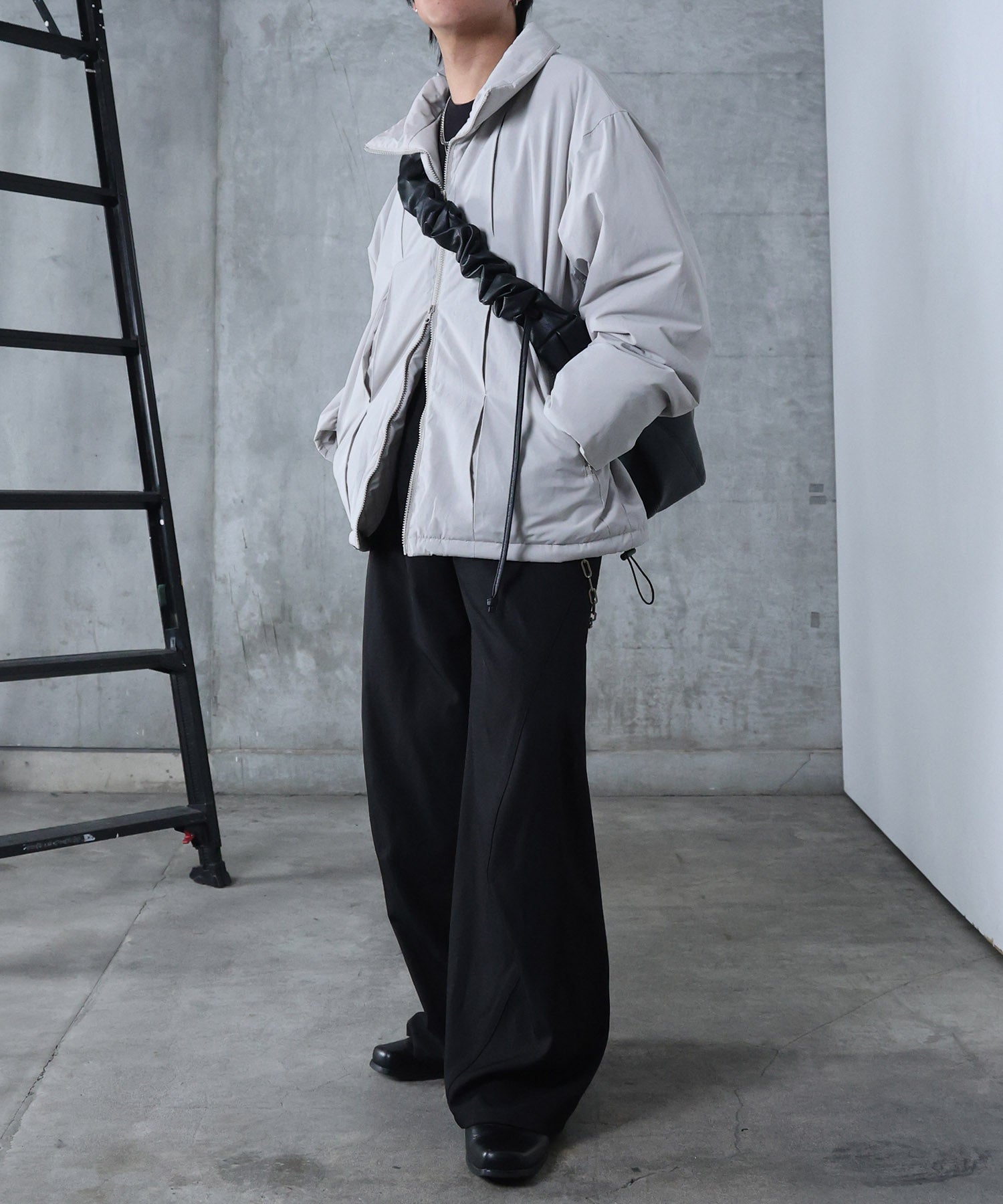 インボックスタック ドロップショルダーパファージャケット 中綿ブルゾン ドローコード