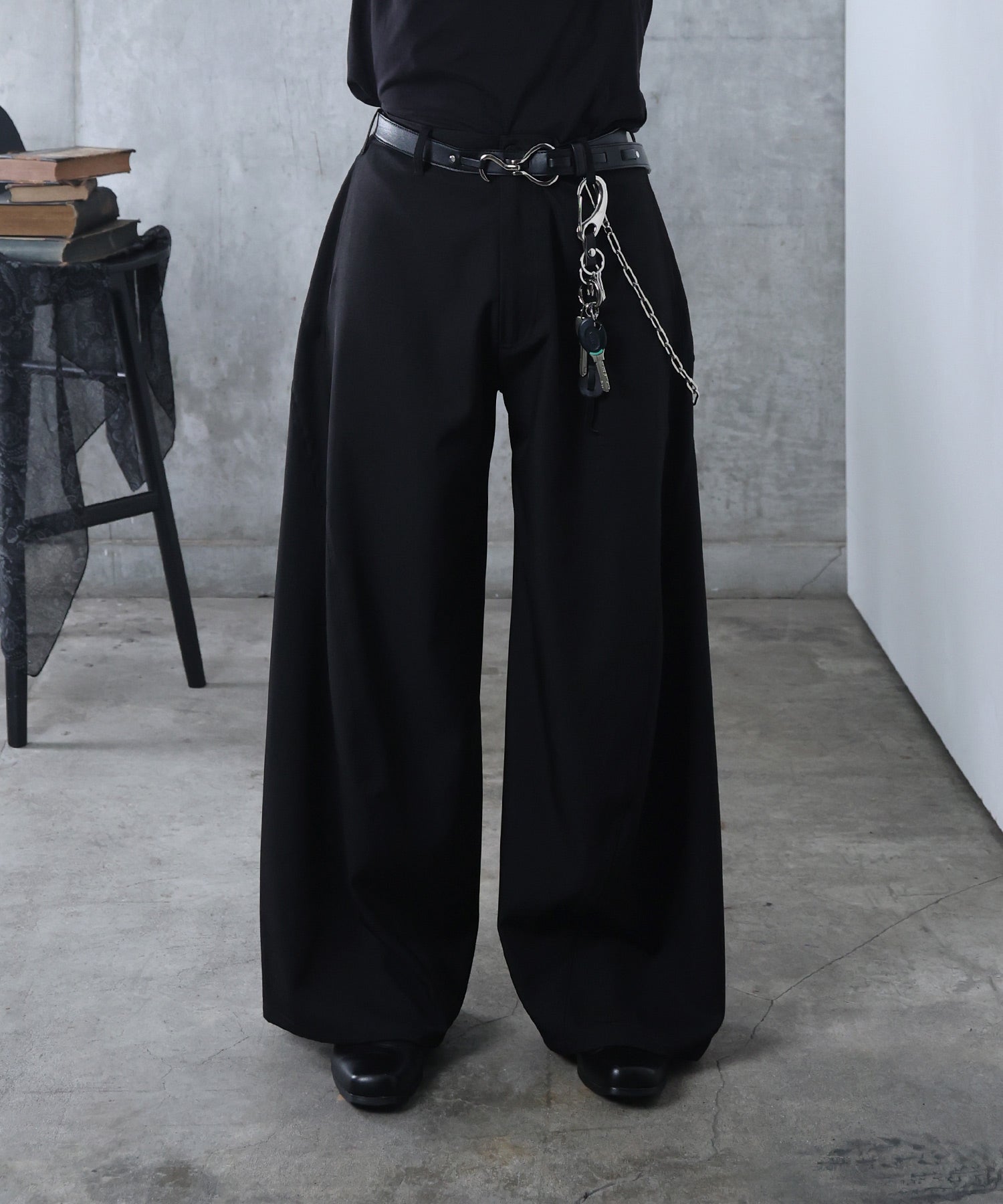 3Dパターン タック ワイド カーブパンツ