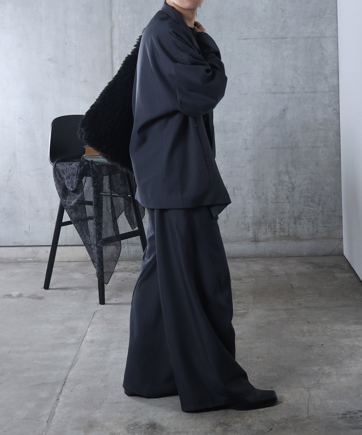 3Dパターン タック ワイド カーブパンツ