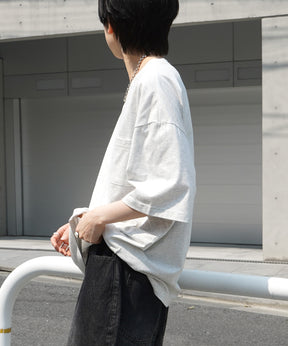 【96thes】韓国ストリート ビッグシルエット ワンポイントマタギ刺繍 半袖Tシャツ