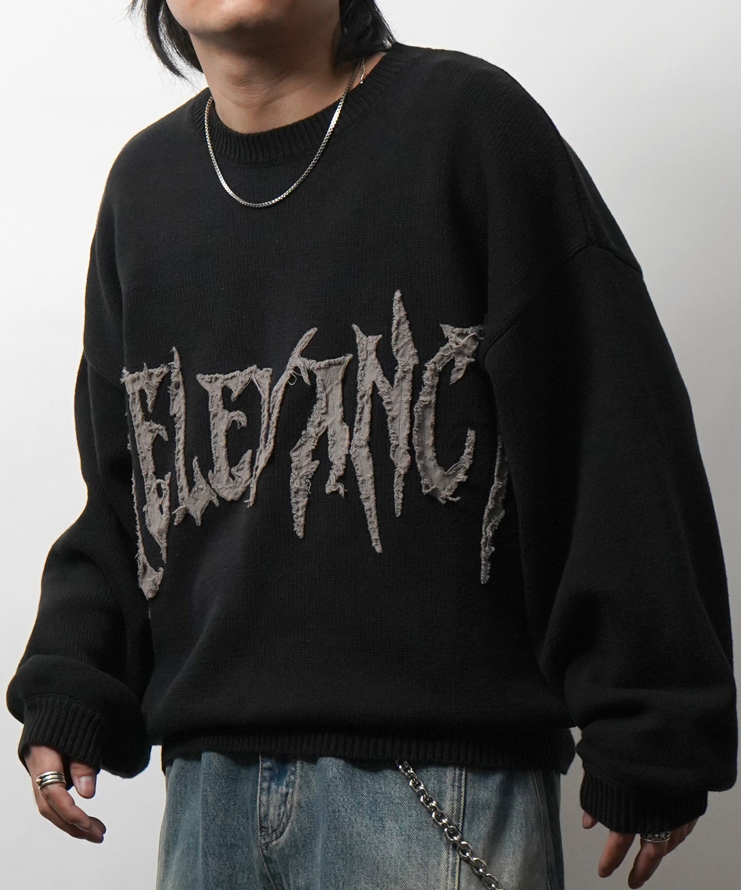 フリンジ ロゴ クルーネック ニット