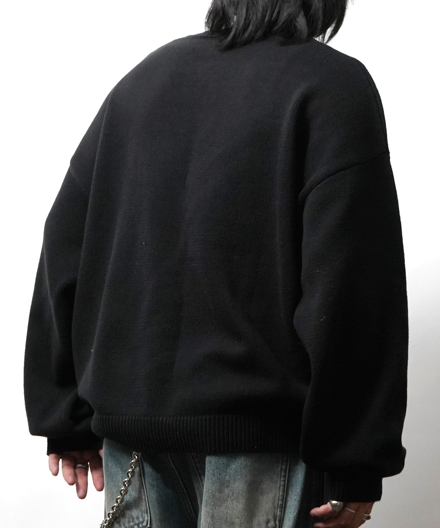 フリンジ ロゴ クルーネック ニット