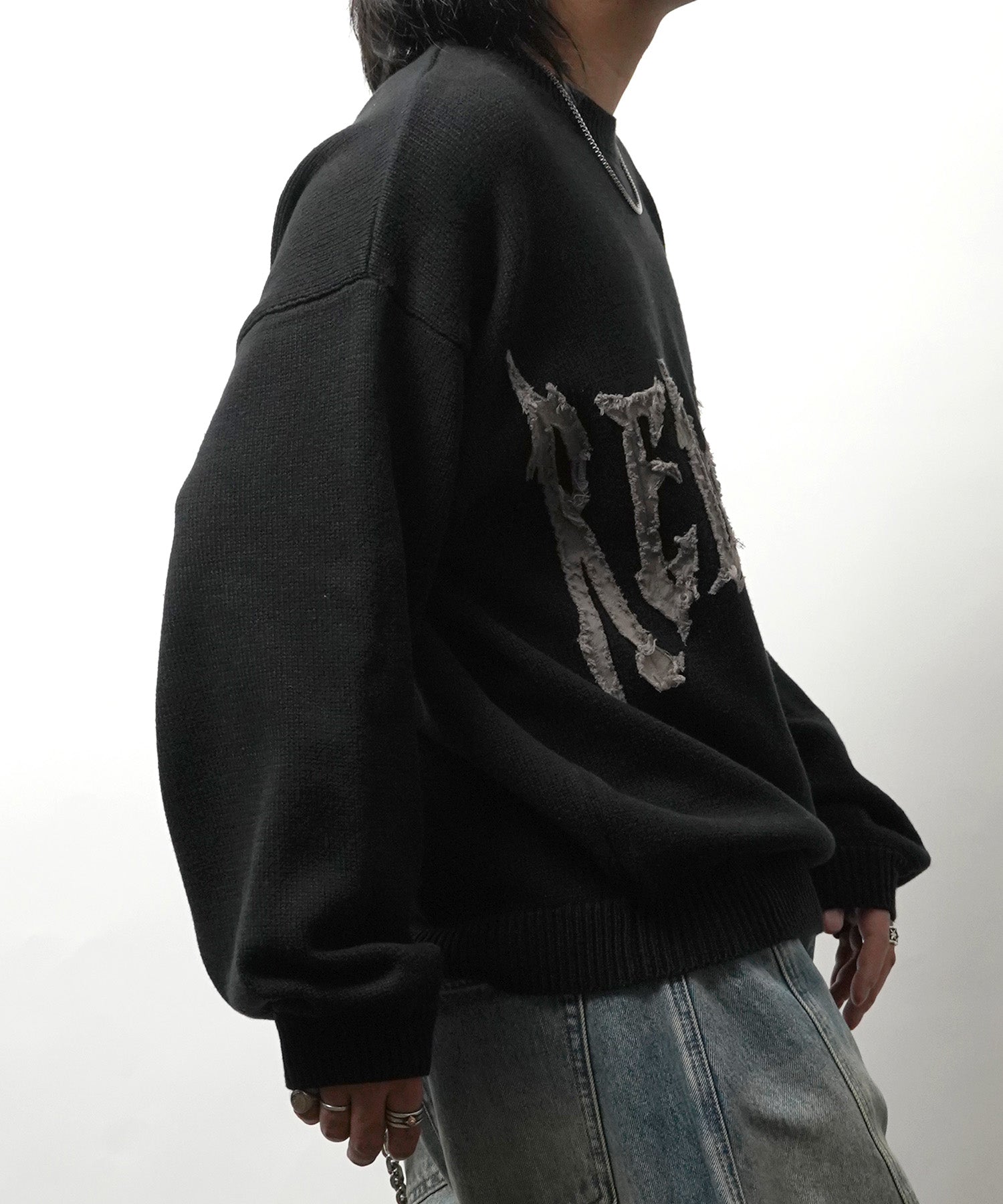 フリンジ ロゴ クルーネック ニット