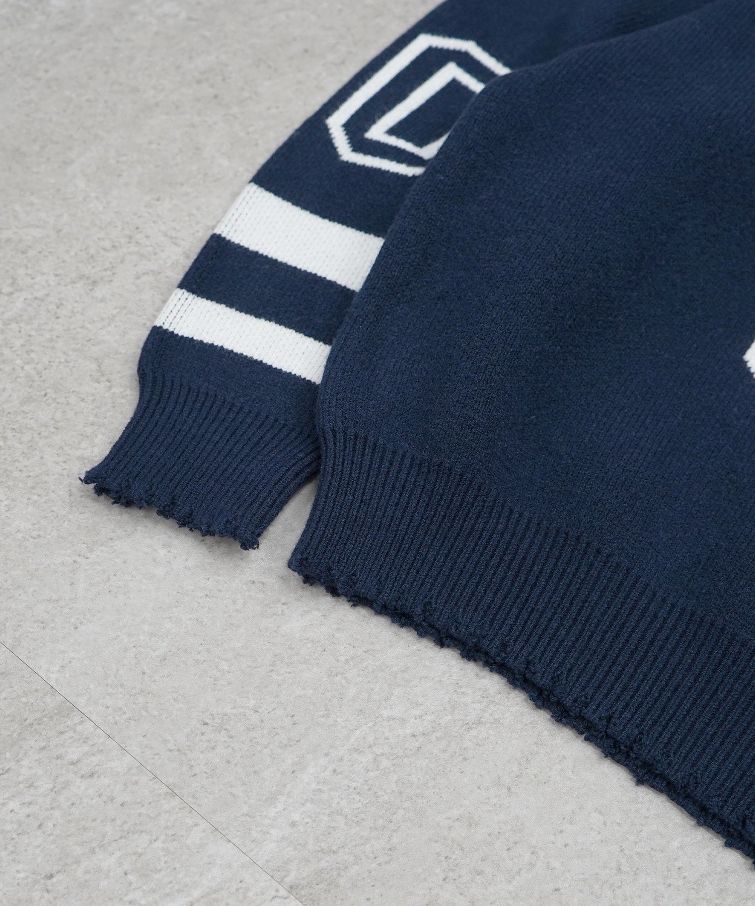 Y2K ロゴ ダメージ加工 Vネック ニット プルオーバー