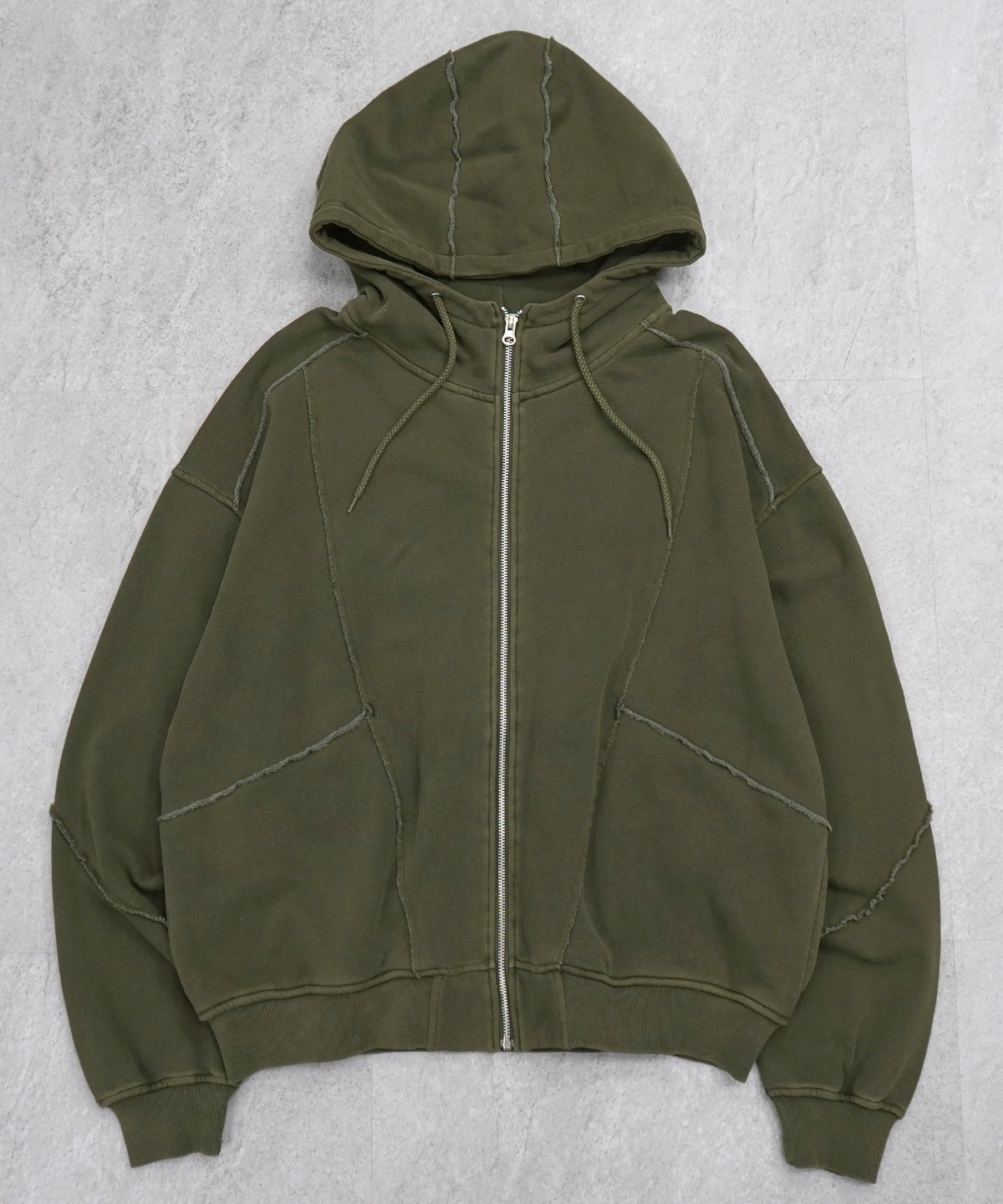 裏毛 カットオフ切り替え ZIPパーカー