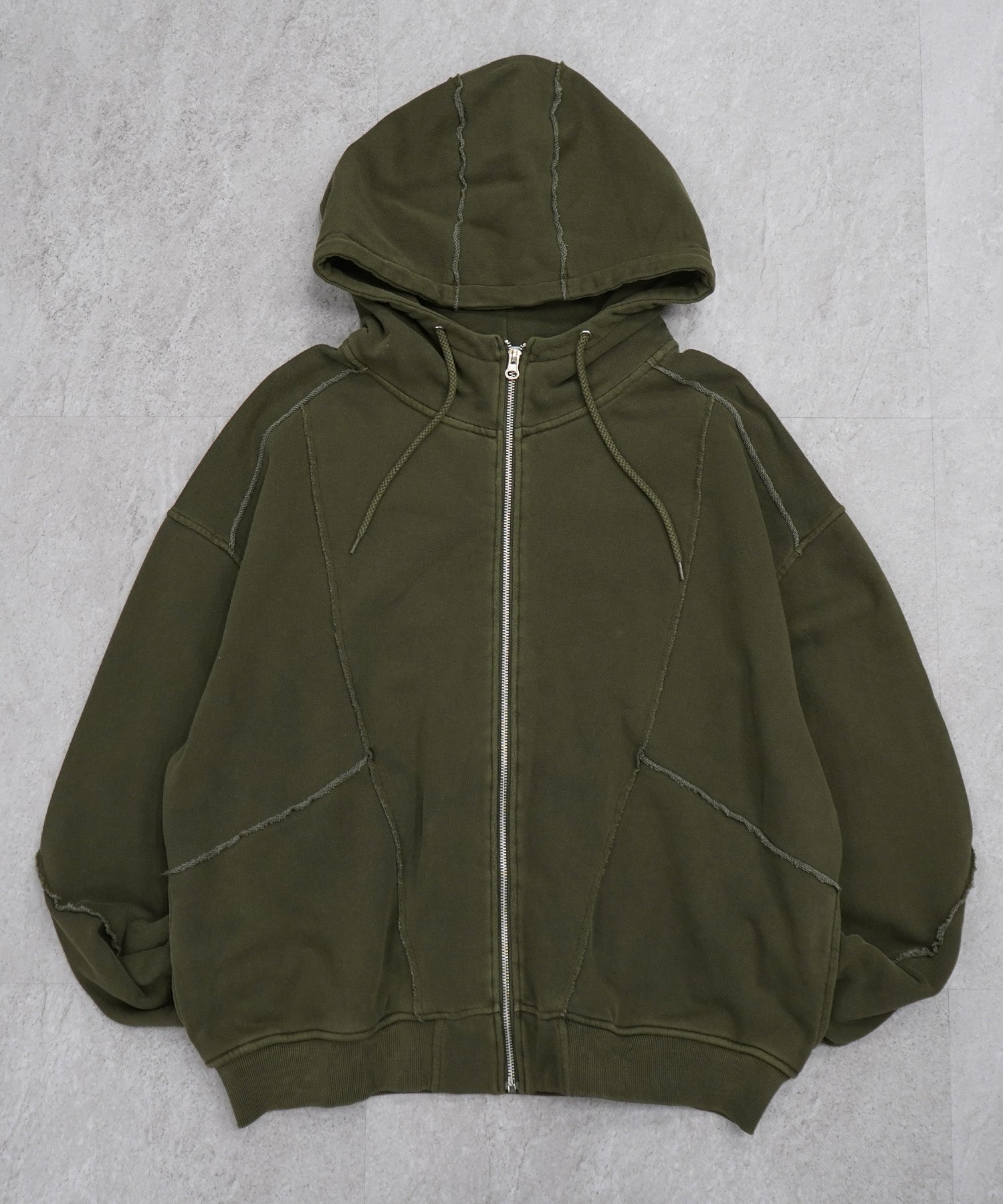 裏毛 カットオフ切り替え ZIPパーカー