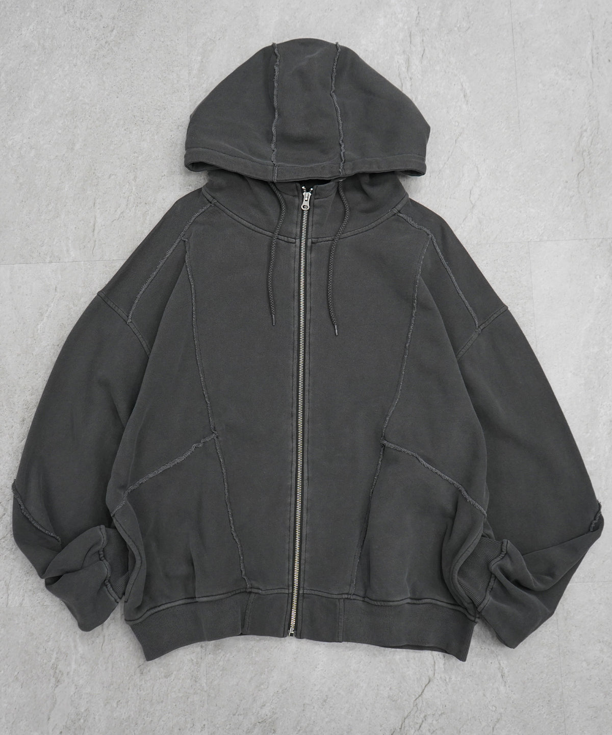 裏毛 カットオフ切り替え ZIPパーカー