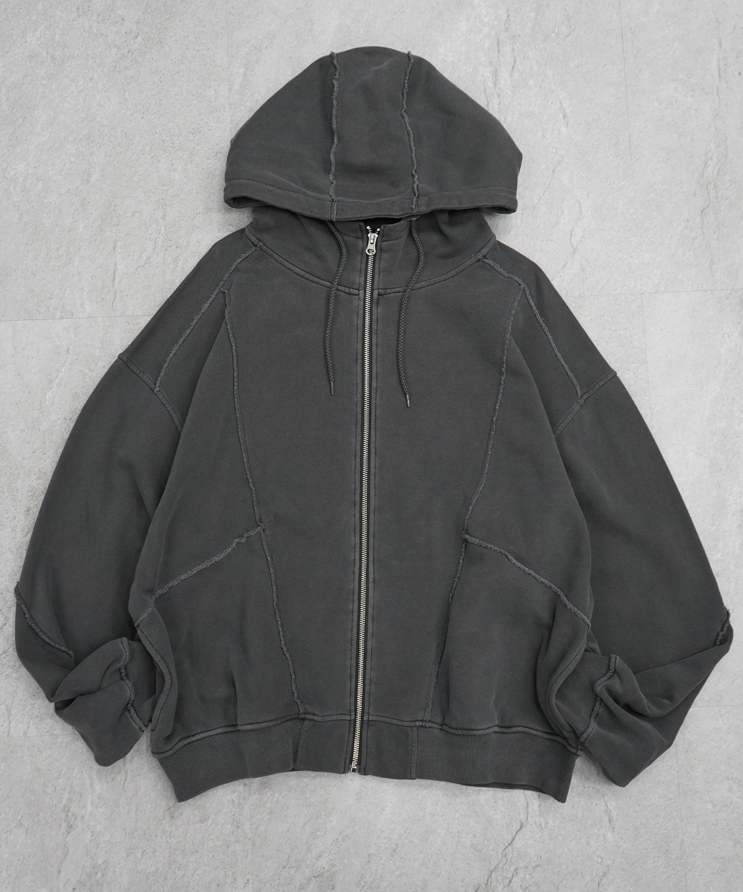 裏毛 カットオフ切り替え ZIPパーカー