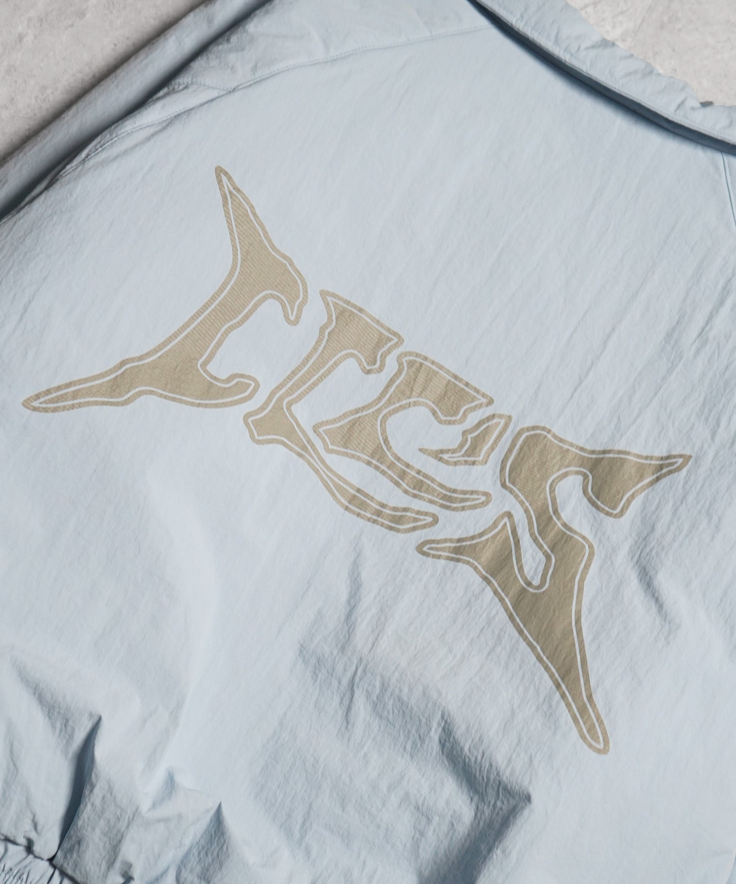 バックプリント ナイロン 中綿ブルゾン