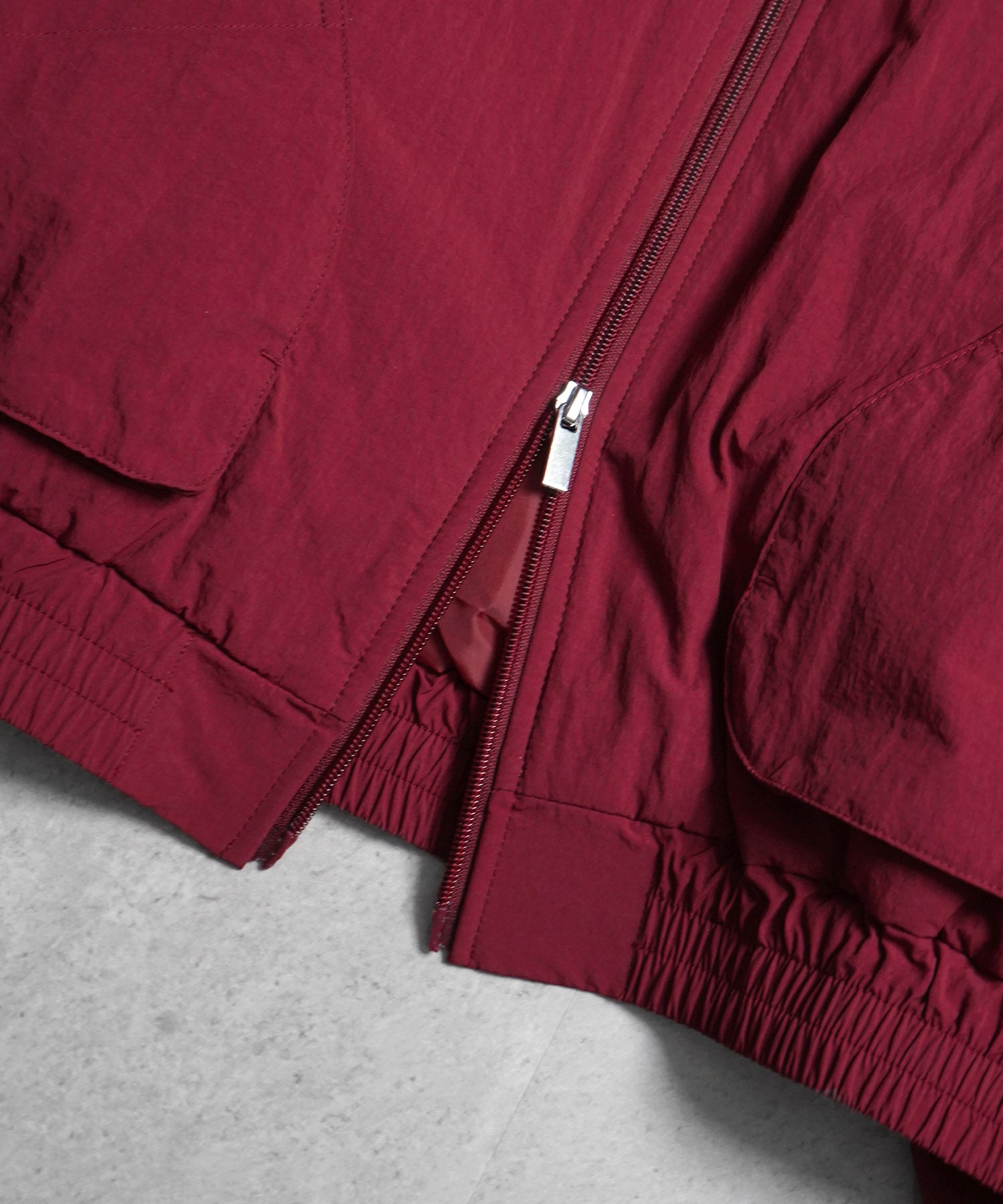 バックプリント ナイロン 中綿ブルゾン