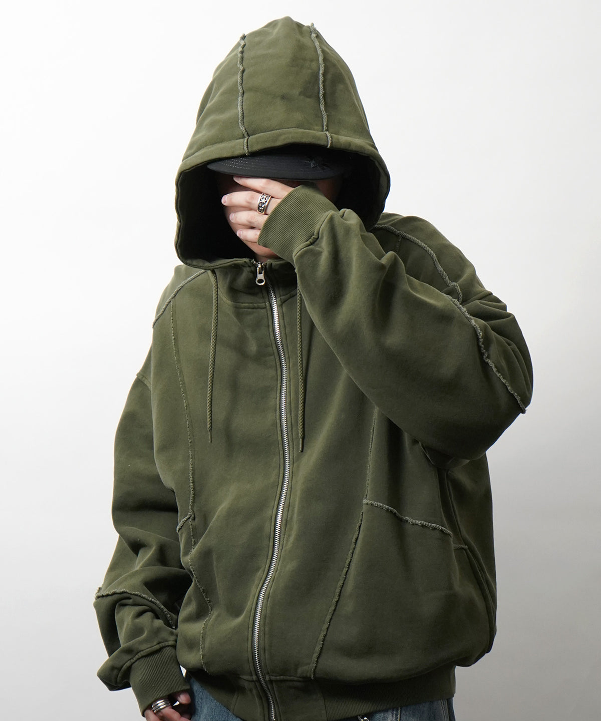 裏毛 カットオフ切り替え ZIPパーカー