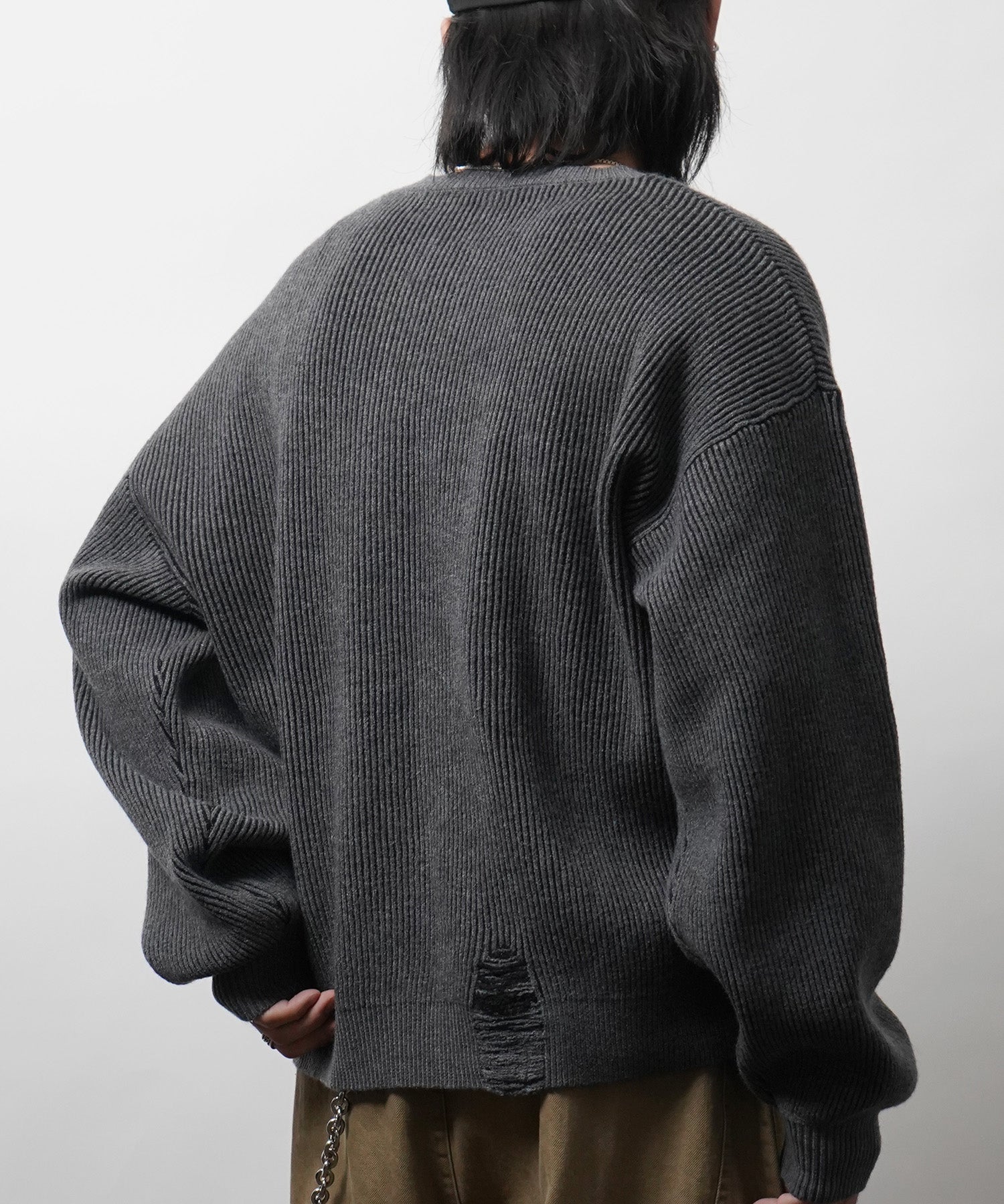 ダメージ加工 フロント Y2K ロゴ刺繍 クルーニット