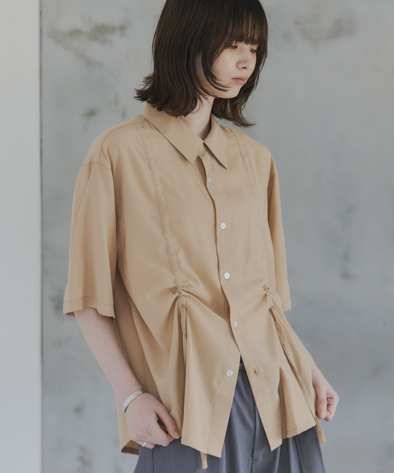 Gathered Short-Sleeve Shirt / ギャザー入り半袖シャツ
