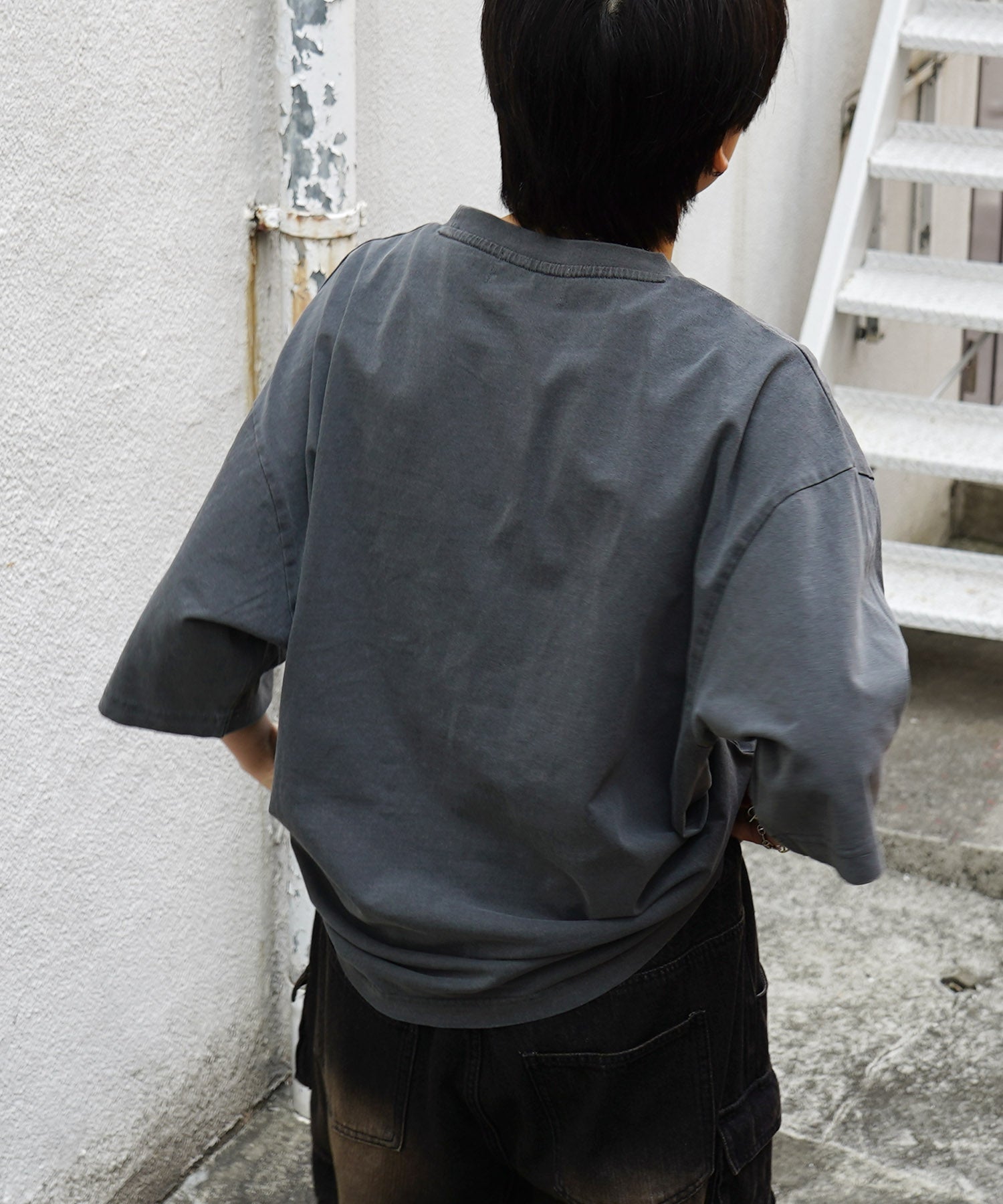 25SS レースガール ヴィンテージライク ピグメント加工 アメカジ風 レトロプリント ロックTシャツ