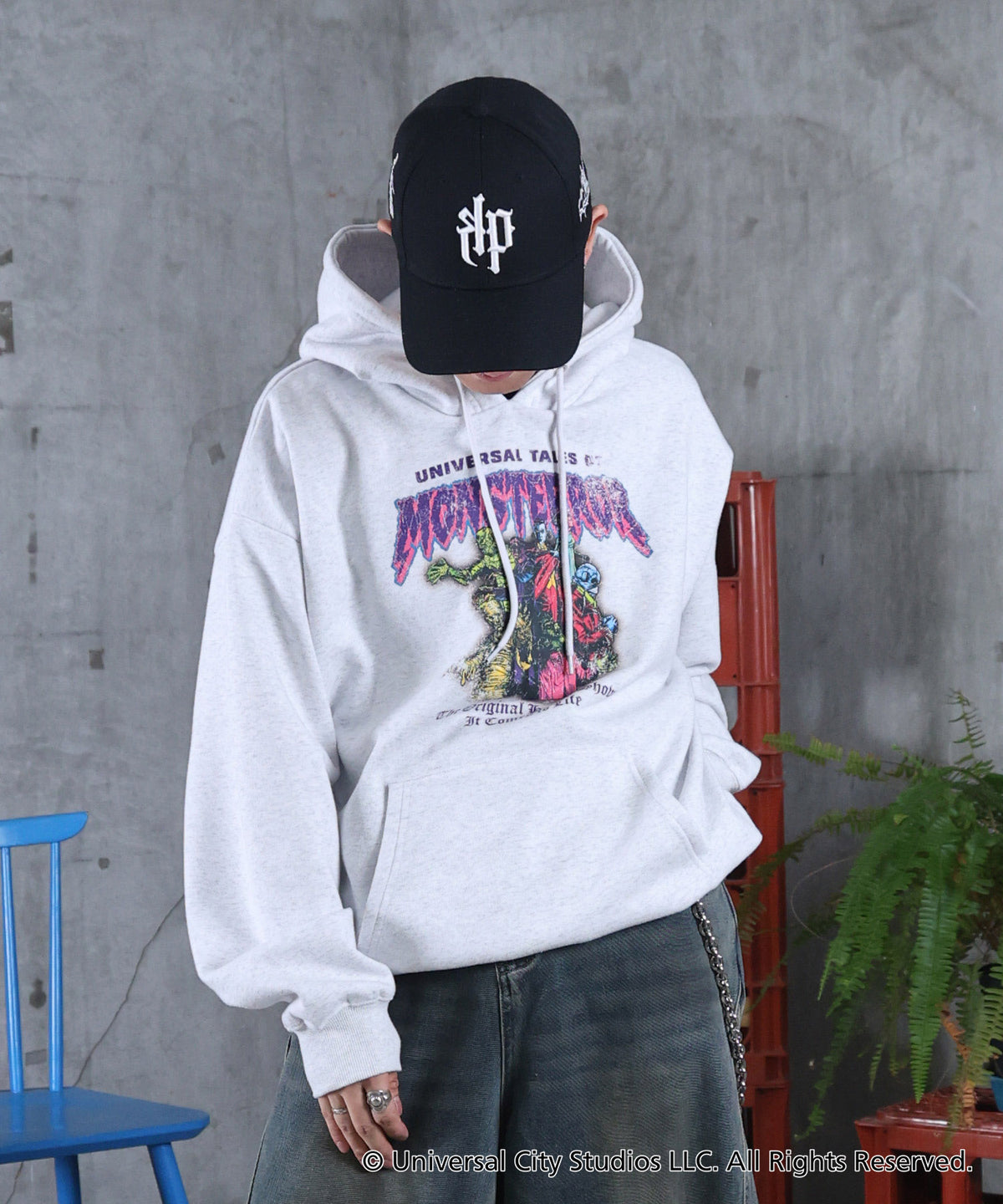 【Universal Monsters / ユニバーサルモンスターズ】ヴィンテージライク レトロ映画 フロントプリントパーカー