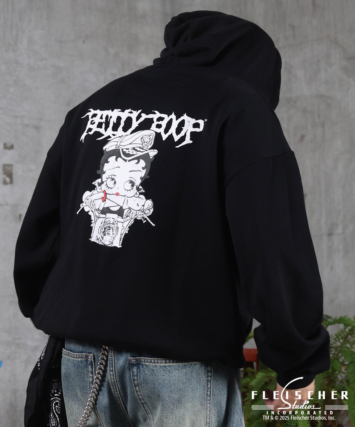 【Betty Boop / ベティブープ】裏起毛 バックプリント ZIPパーカ－